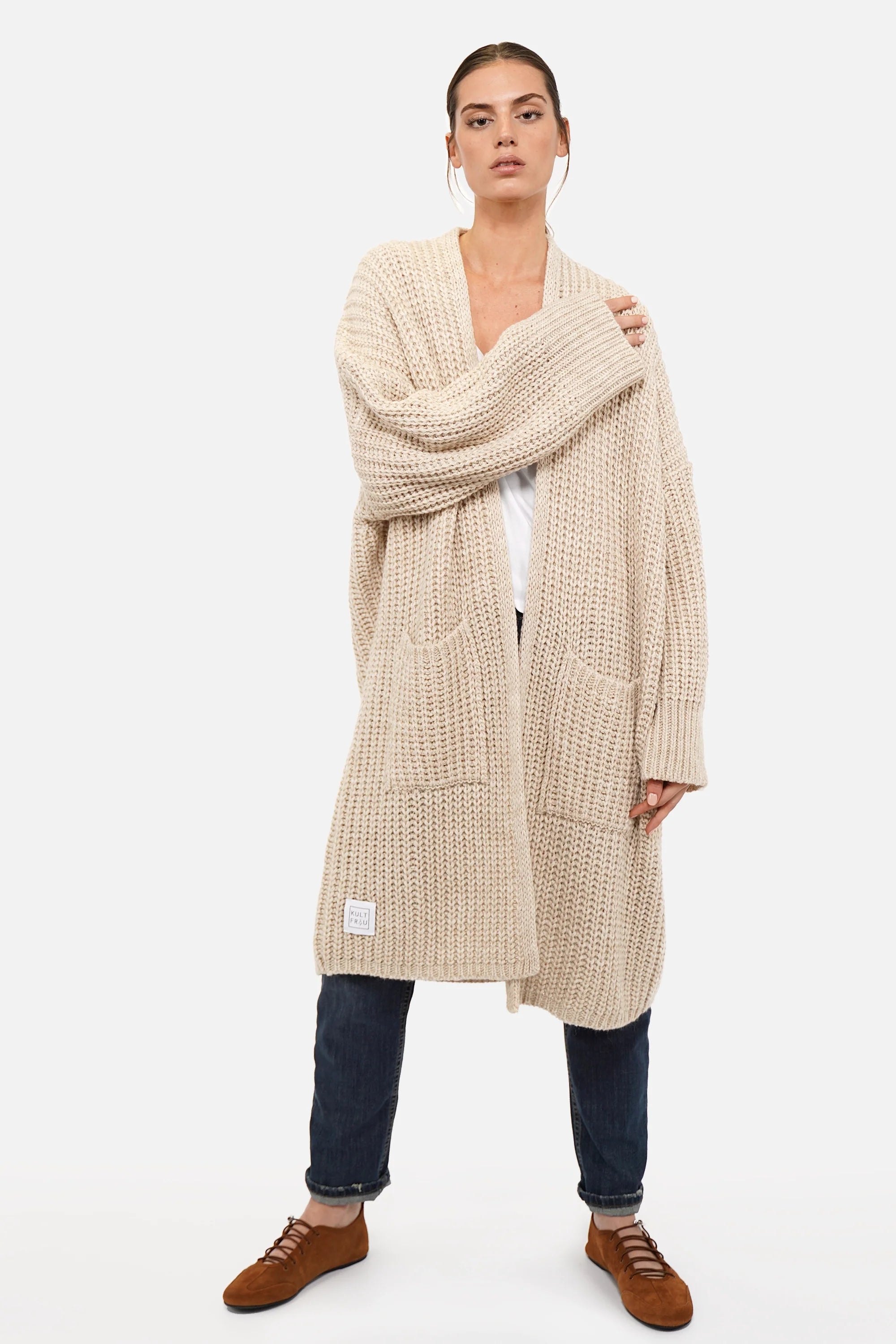 LOLLYTA Strickcardigan oversized offen mit umgeschlagenen Ärmeln und aufgesetzten Taschen, relaxter Schnitt