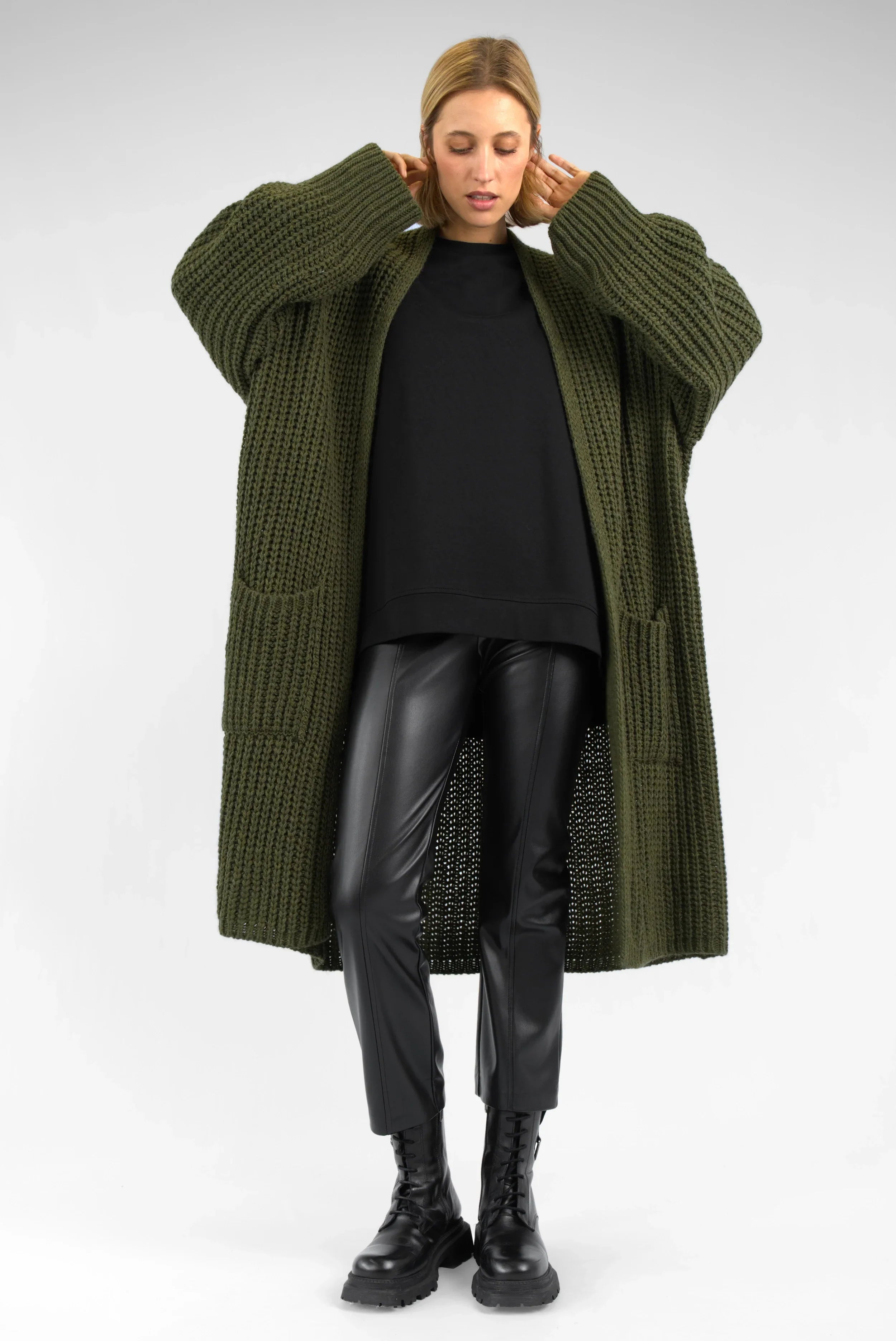 LOLLYTA Strickcardigan oversized knit cardigan with pockets and relaxed fit in olive green