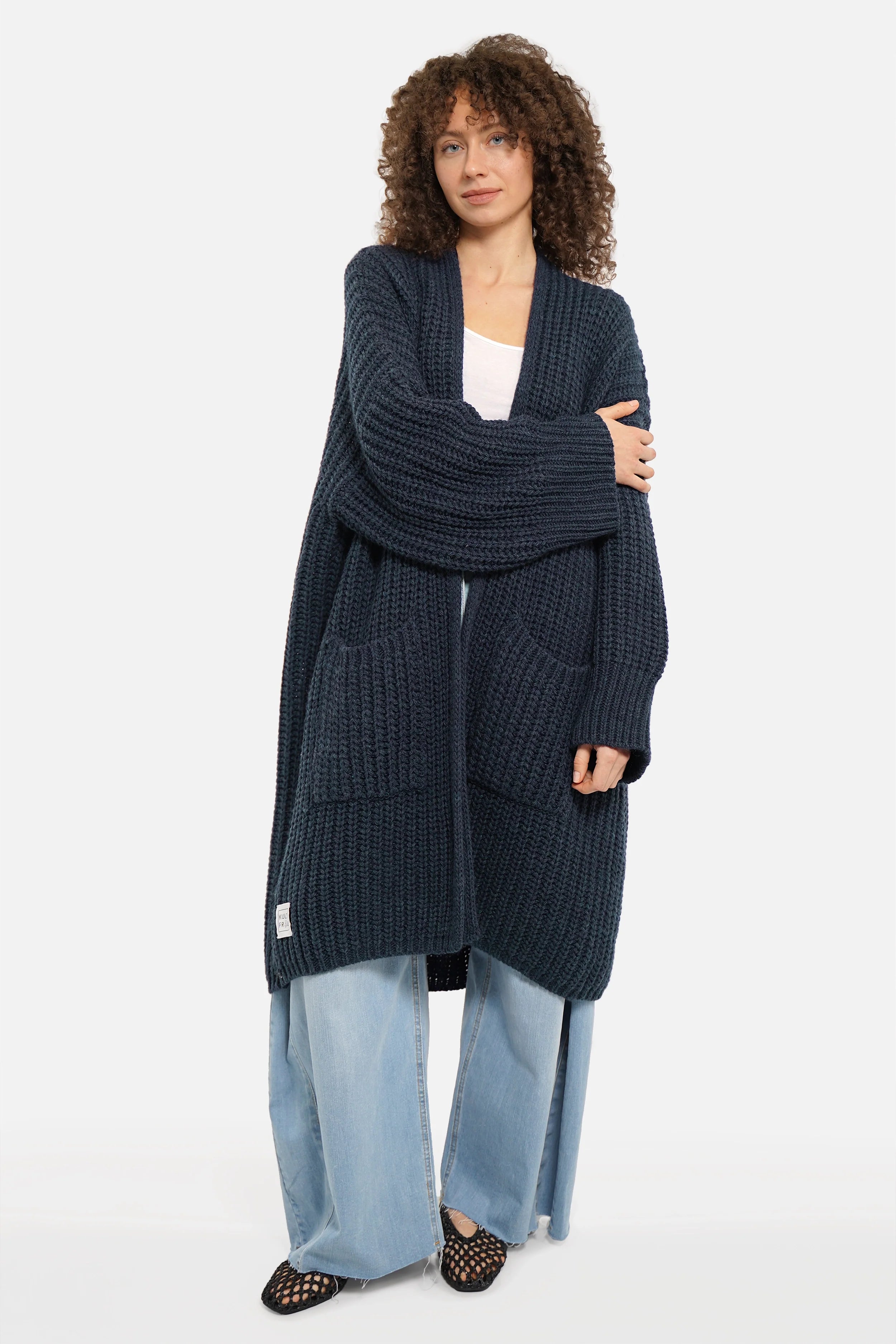 Oversized Strickcardigan LOLLYTA offen mit aufgesetzten Taschen und überschnittenen Schultern