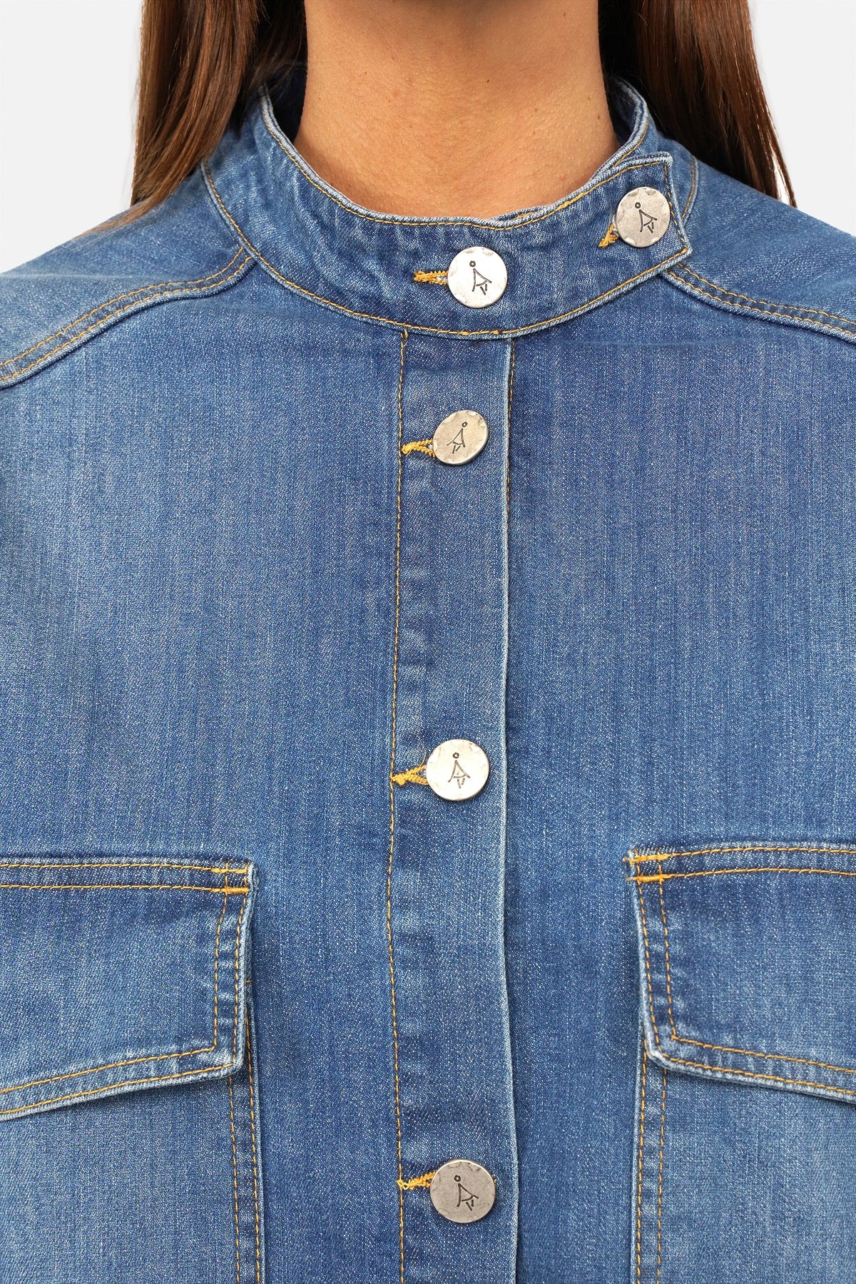 Leichte MERIEL Jeans Jacke aus italienischem Denim mit Used-Waschung und Stehkragen