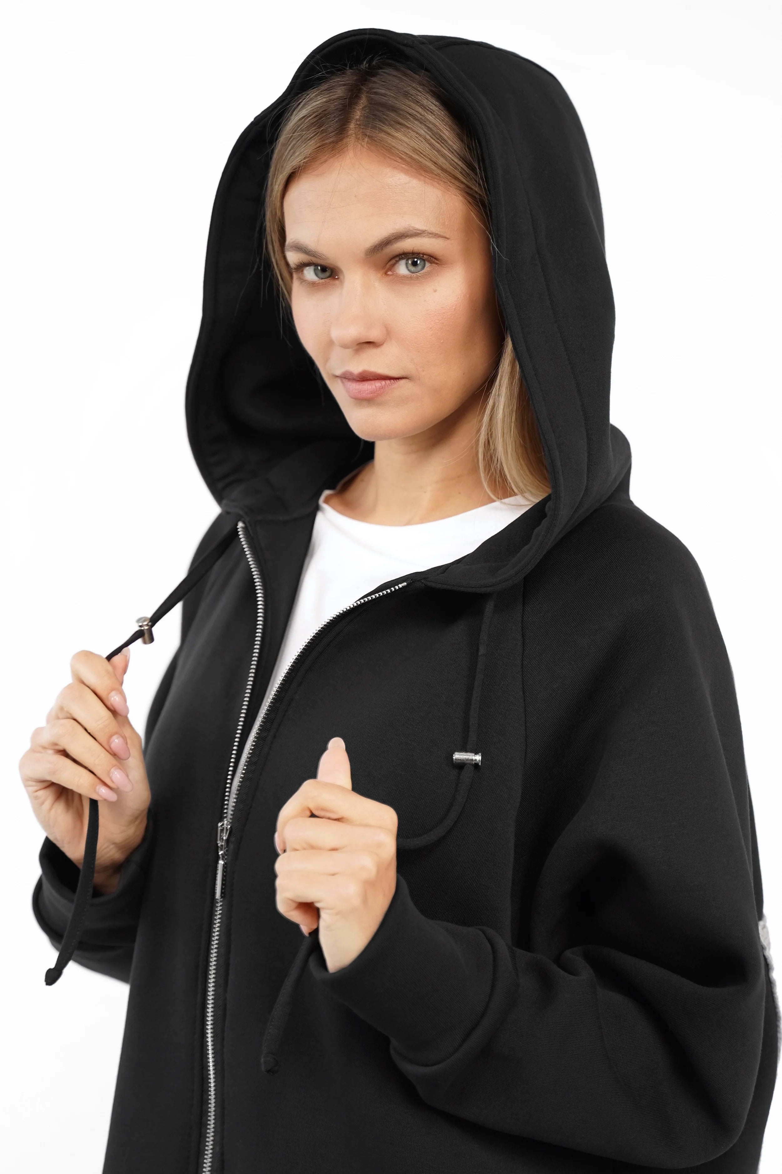 Longzip-Hoodie aus Baumwoll-Sweat mit Kapuze, Zweiweg-Zipper und aufgenähtem Logo-Patch