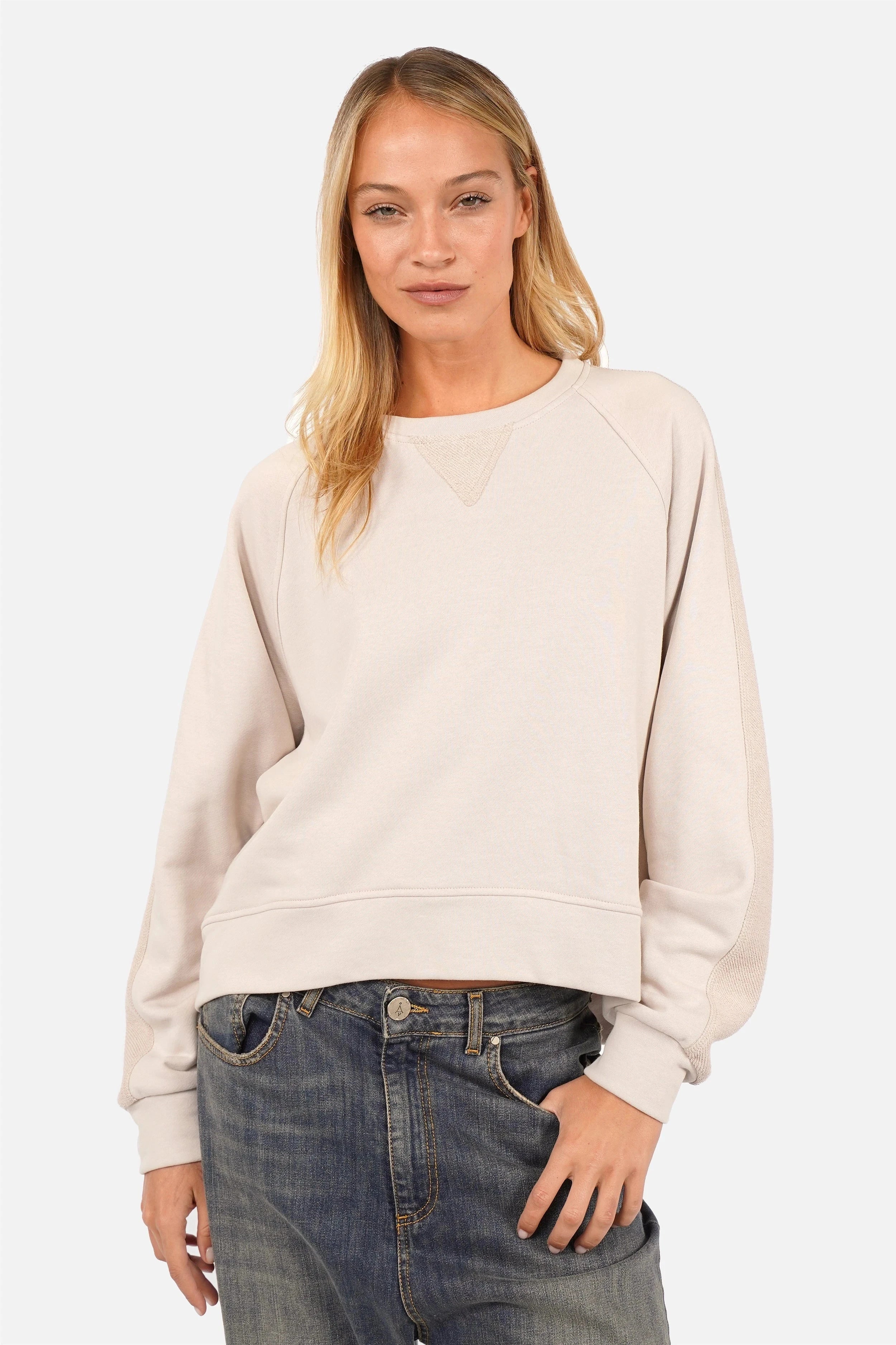 MEEGY Sweater mit Inside-Out-Details aus weichem Baumwoll-Sweat in Relaxed Fit und Rundhalsausschnitt