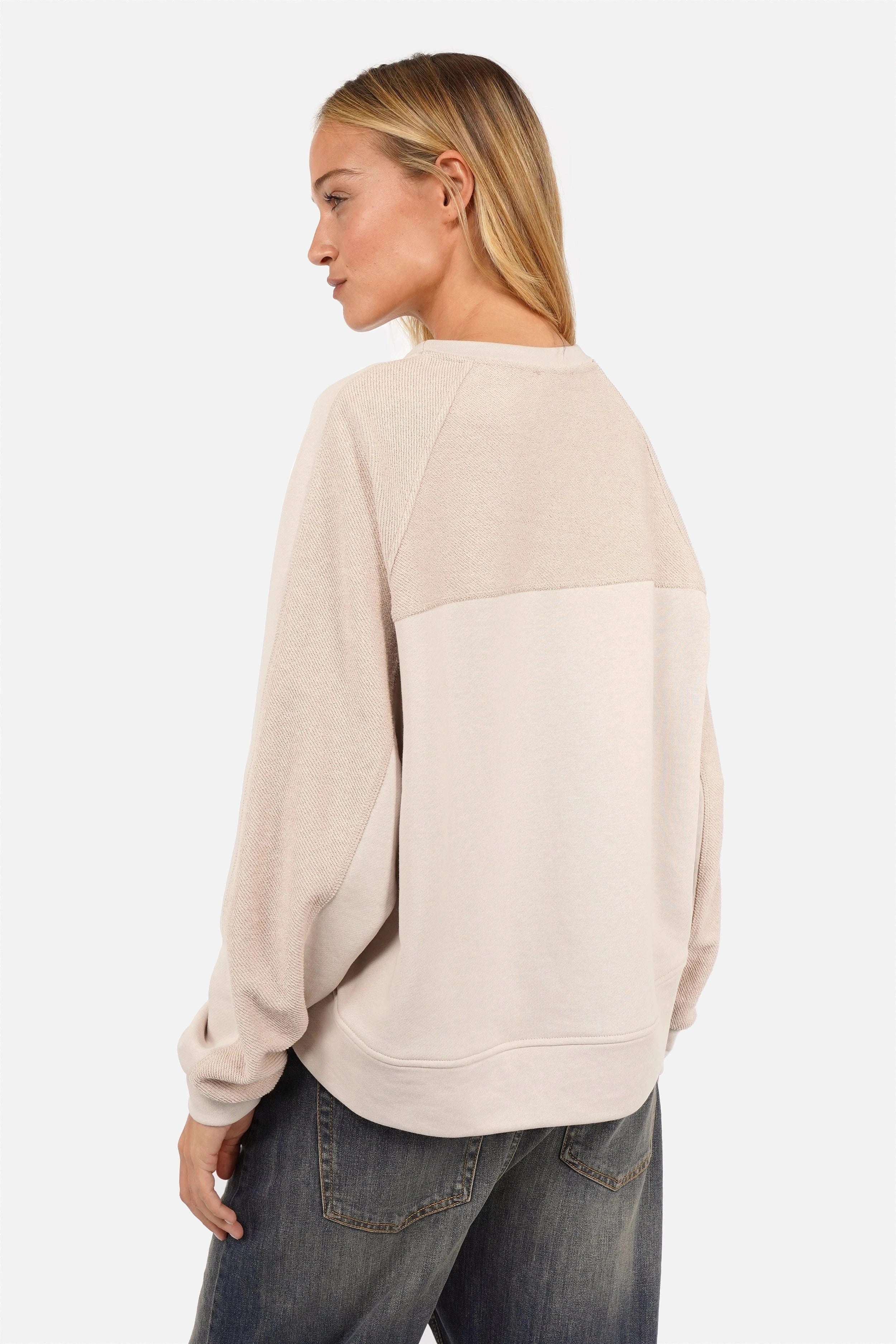 Moderner MEEGY Sweater mit Inside-Out-Details aus weichem Baumwoll-Sweat in Relaxed Fit