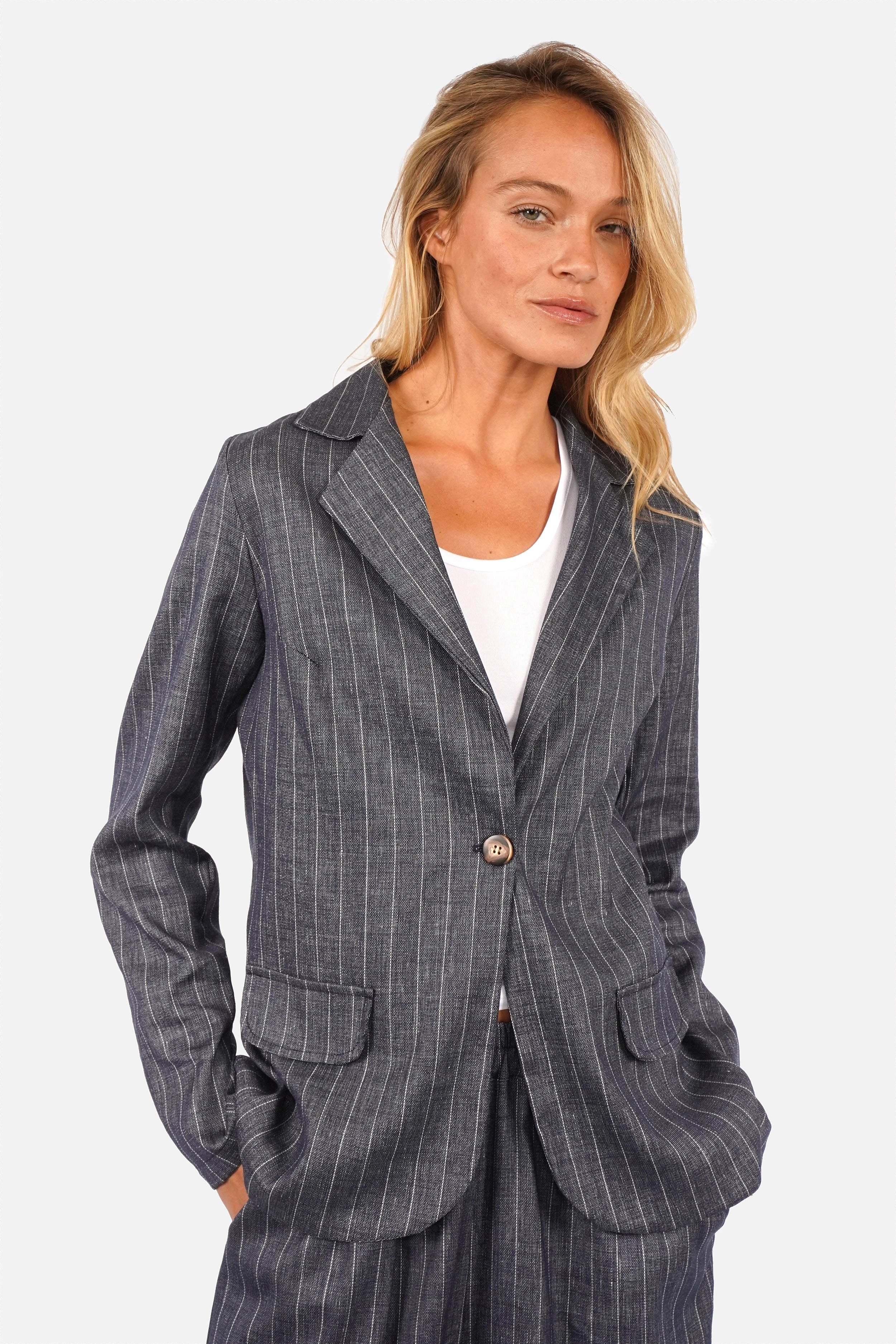 Mileni Blazer aus Leinenmix mit Reverskragen und Knopfverschluss in tailliertem Regular Fit