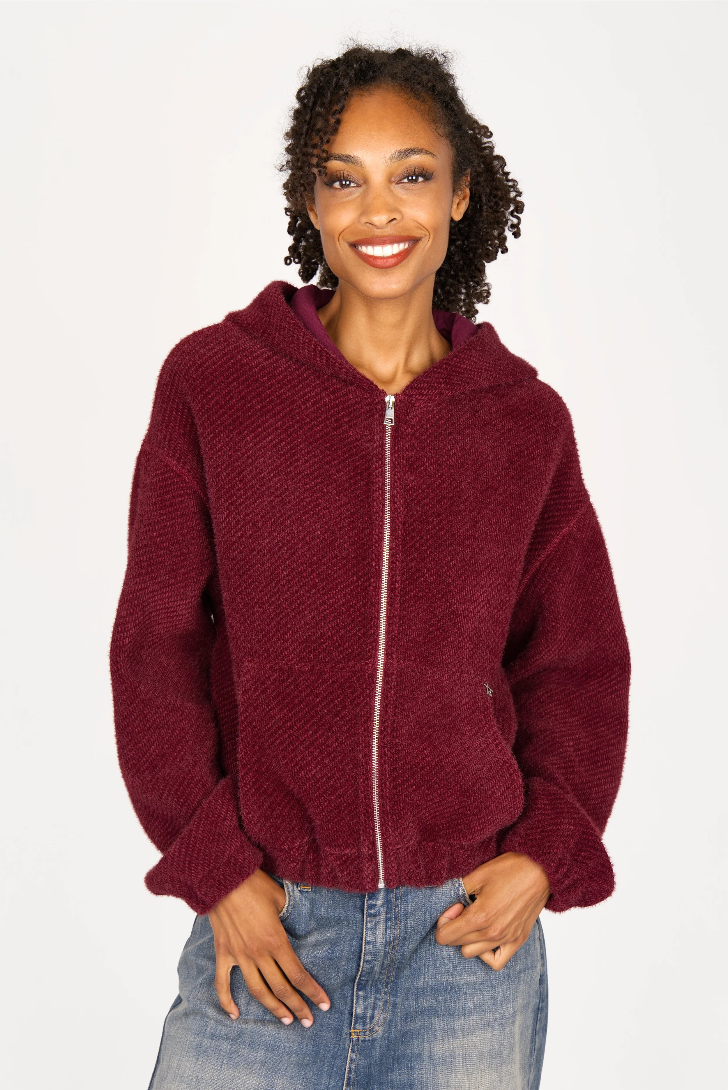 Flauschiger Zip-Hoodie mit verkürzter Länge und Metall-Reißverschluss in Bordeauxrot