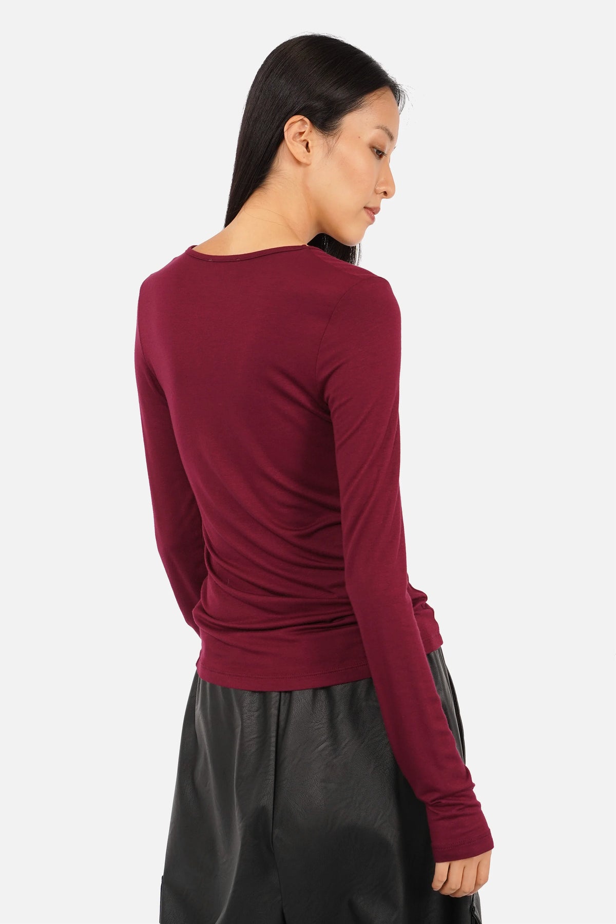 NARAY Longsleeve Damen aus weichem Viskose-Jersey mit Rundhalsausschnitt und Slim Fit