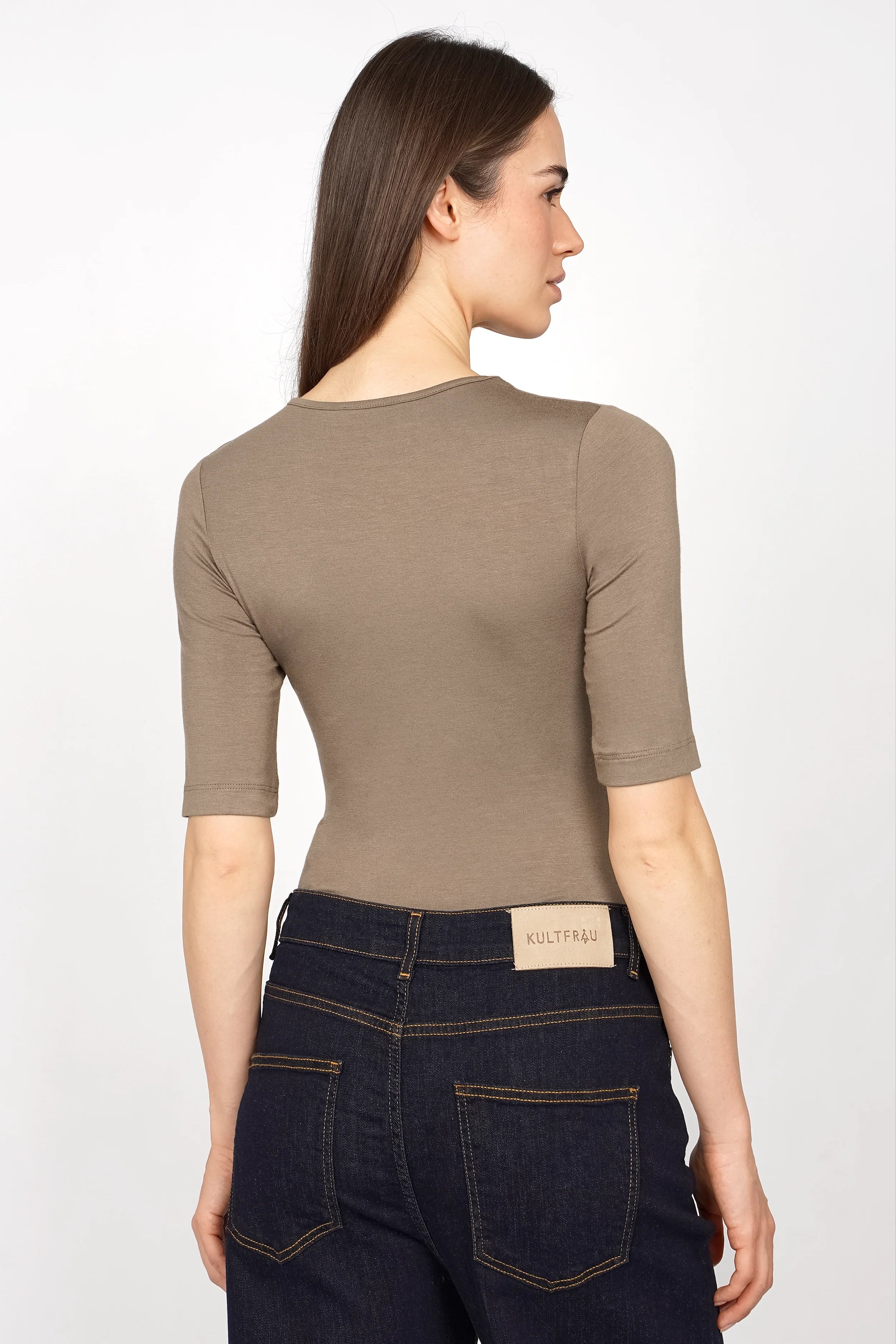 Damen NARAY Shirt in Slim Fit mit halblangen Ärmeln und Rundhalsausschnitt aus weicher Viskose, Rückansicht