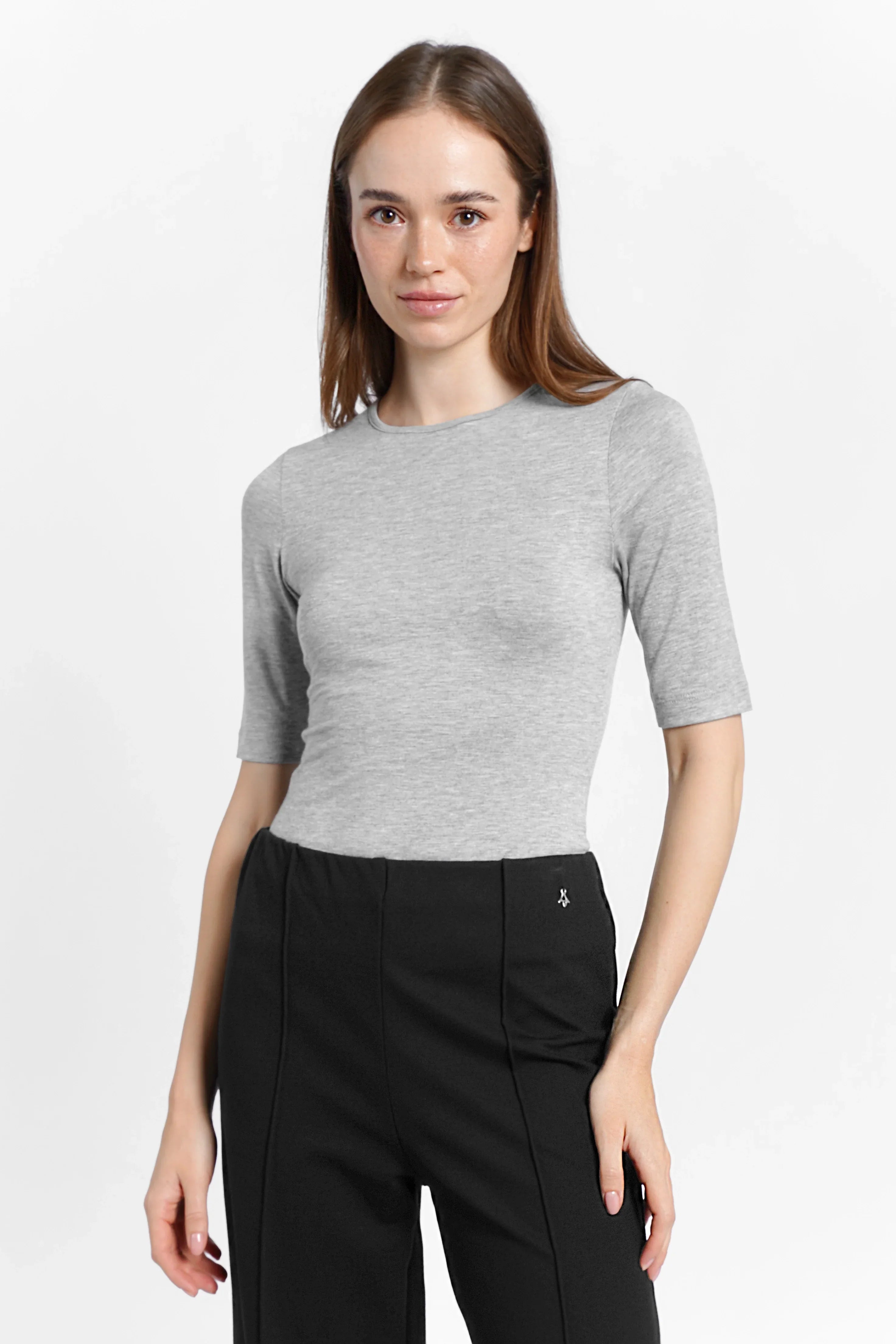 NARAY Shirt aus weichem Viskose-Jersey mit Rundhalsausschnitt und Slim Fit in Größe S