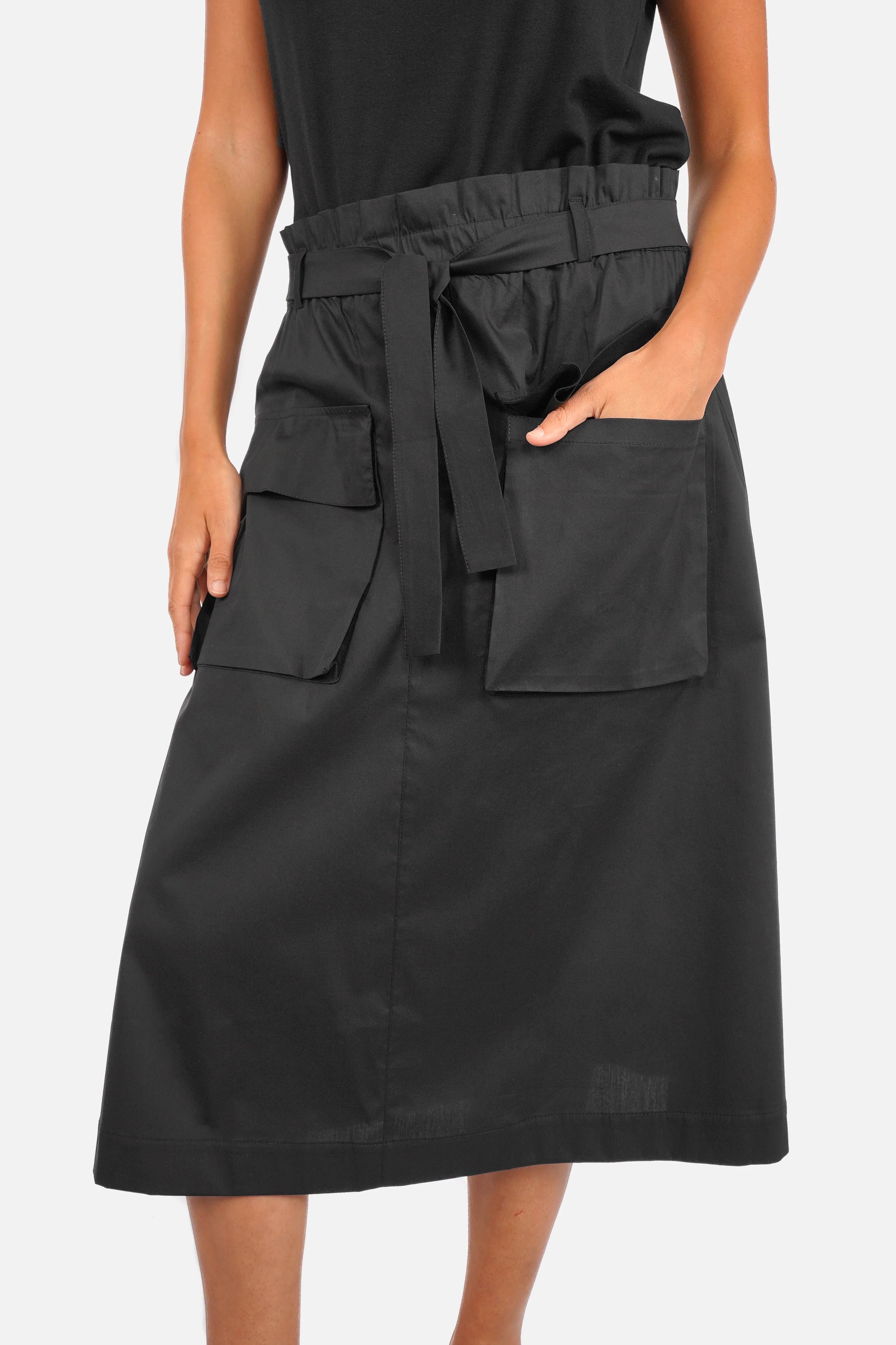NERYS Cargo-Rock aus weichem Popeline mit elastischem Bund, Cargo-Taschen und Midi-Länge