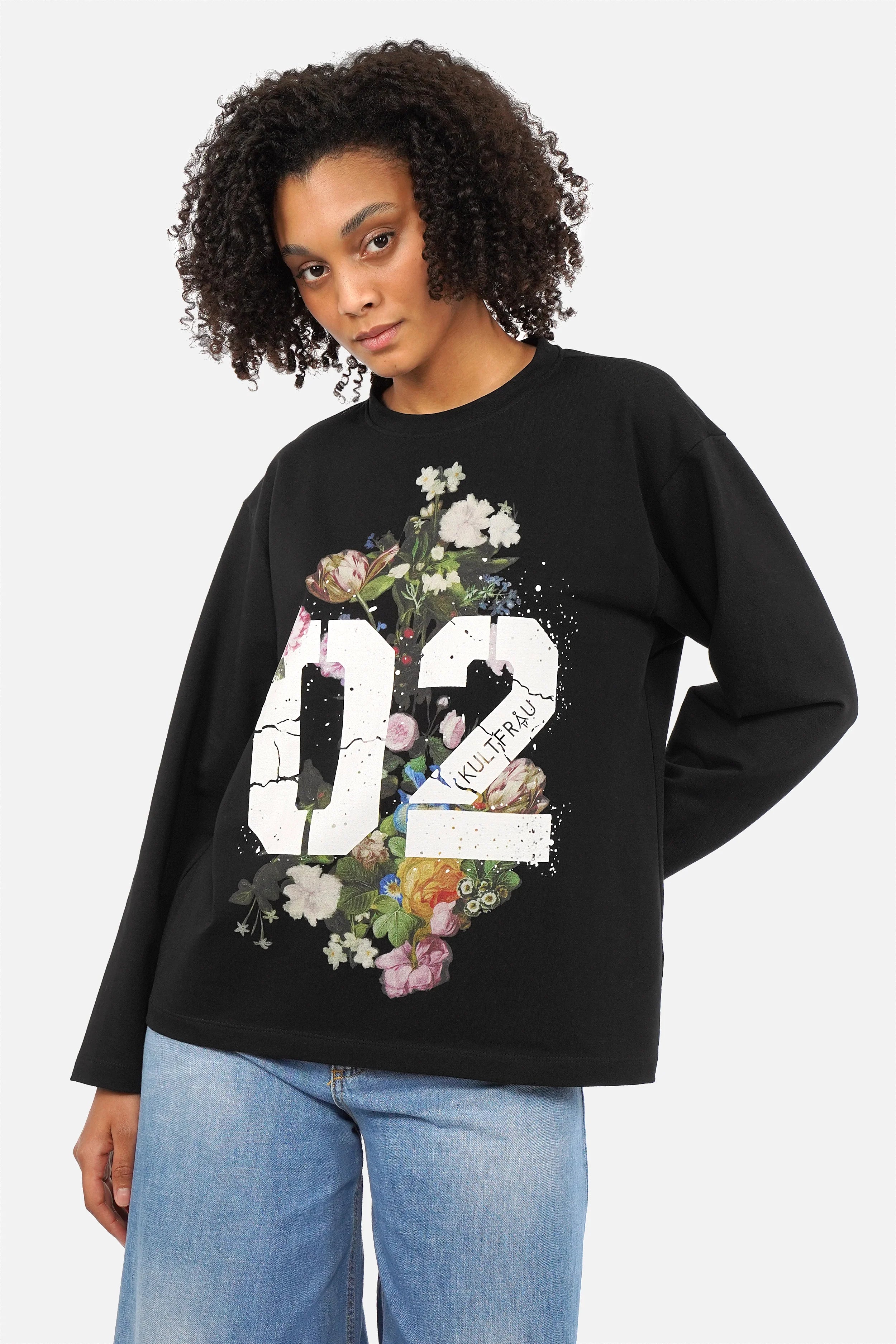 NIESKA Sweater aus weichem Baumwolljersey mit rundem Ausschnitt und floralem Zahlenprint, Regular Fit