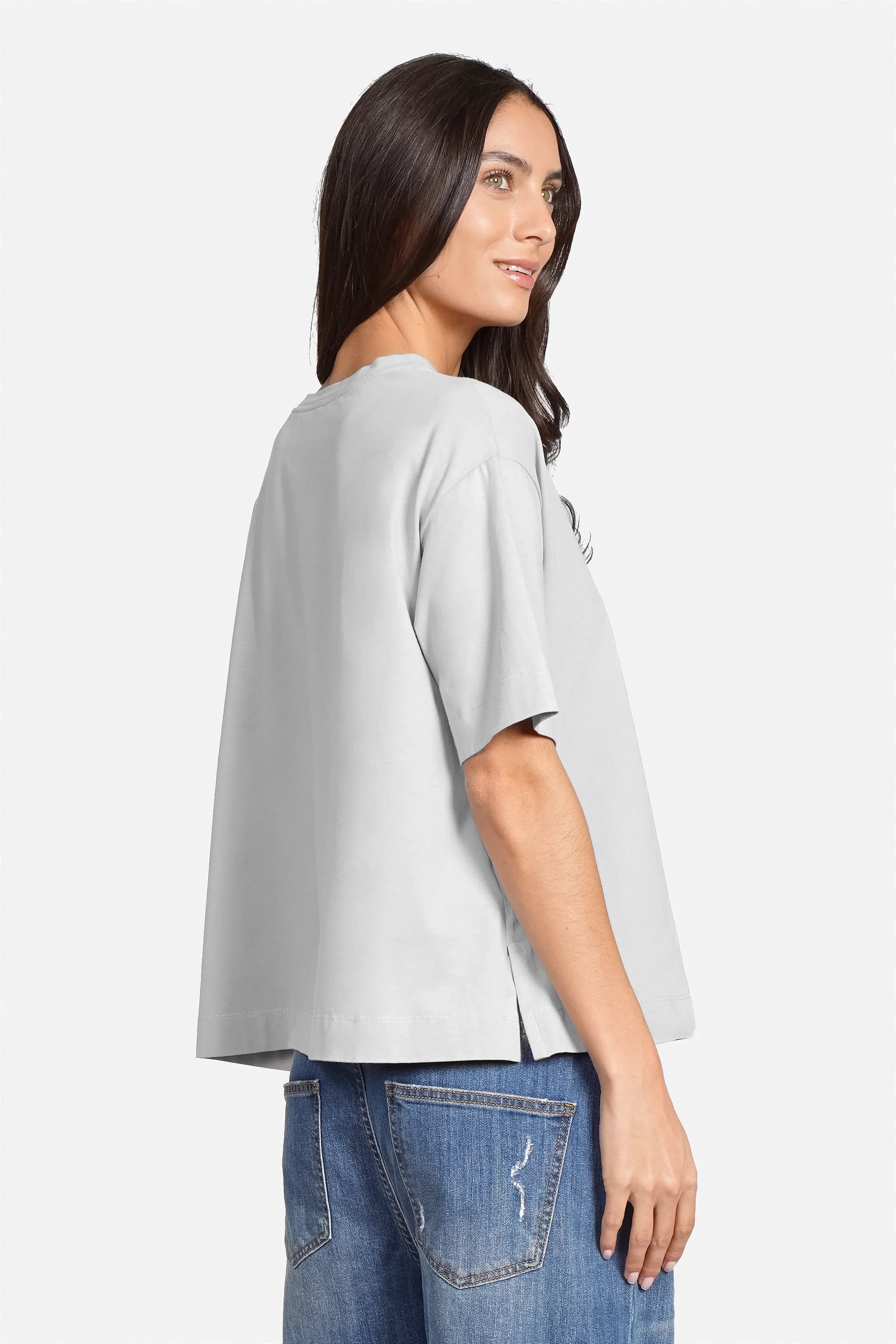 NITI.K Shirt weißes Baumwolljersey mit Rundhalsausschnitt und seitlichen Schlitzen