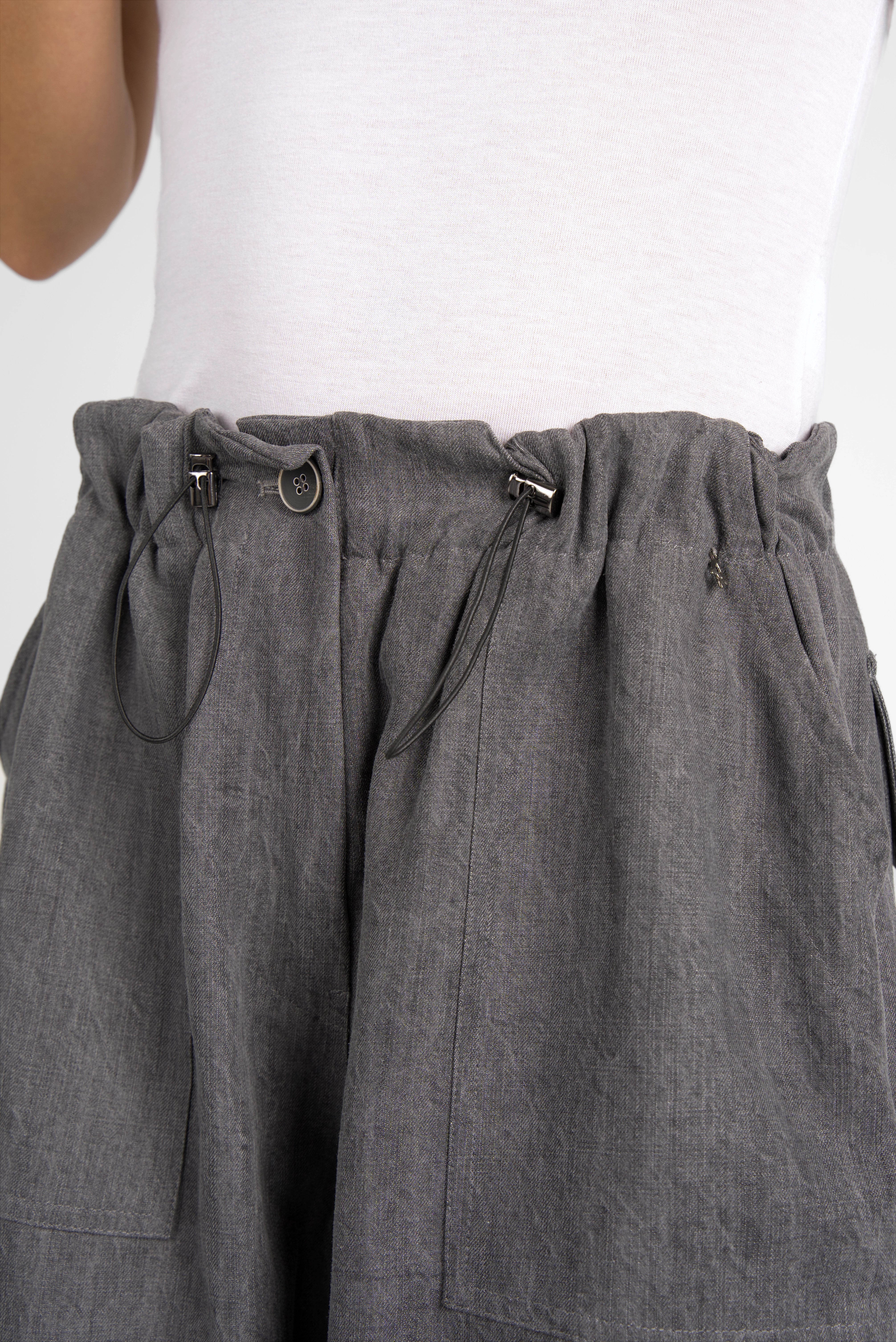 Gray ONIDA Baggy-Cargohose with elastic waistband and drawstring closure in soft lyocell fabric