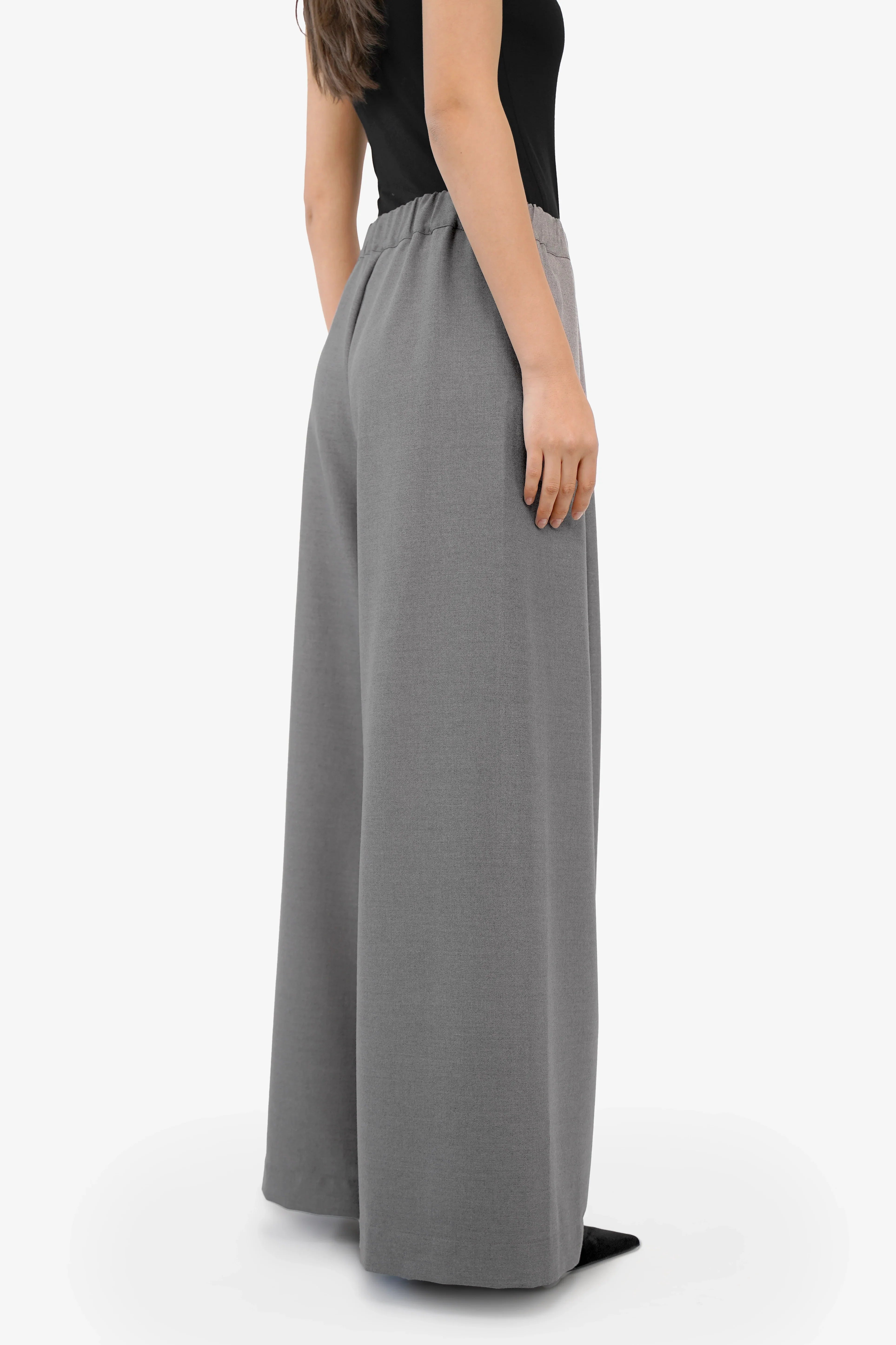 Weiche Wide Leg Hose mit elastischem Bund und Seitentaschen in Größe S