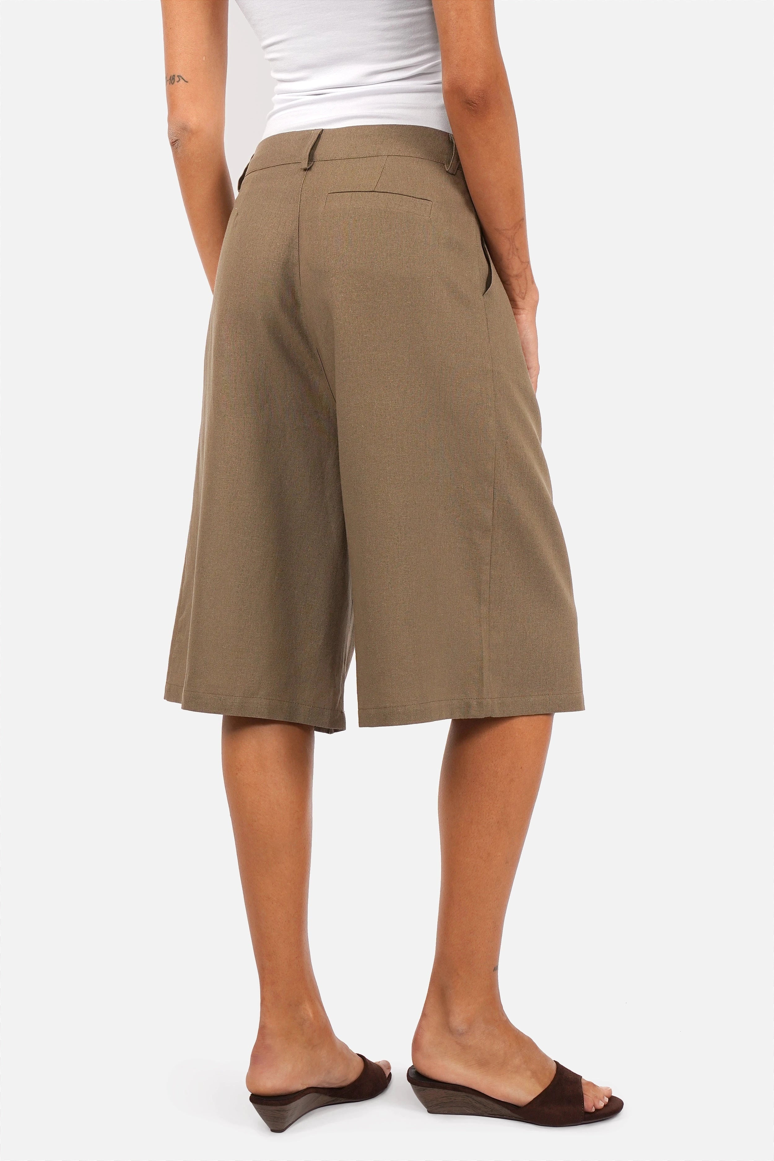 PEBBY Bermuda Shorts aus luftig leichtem Leinenmix mit Bundfalten und seitlichen Eingrifftaschen
