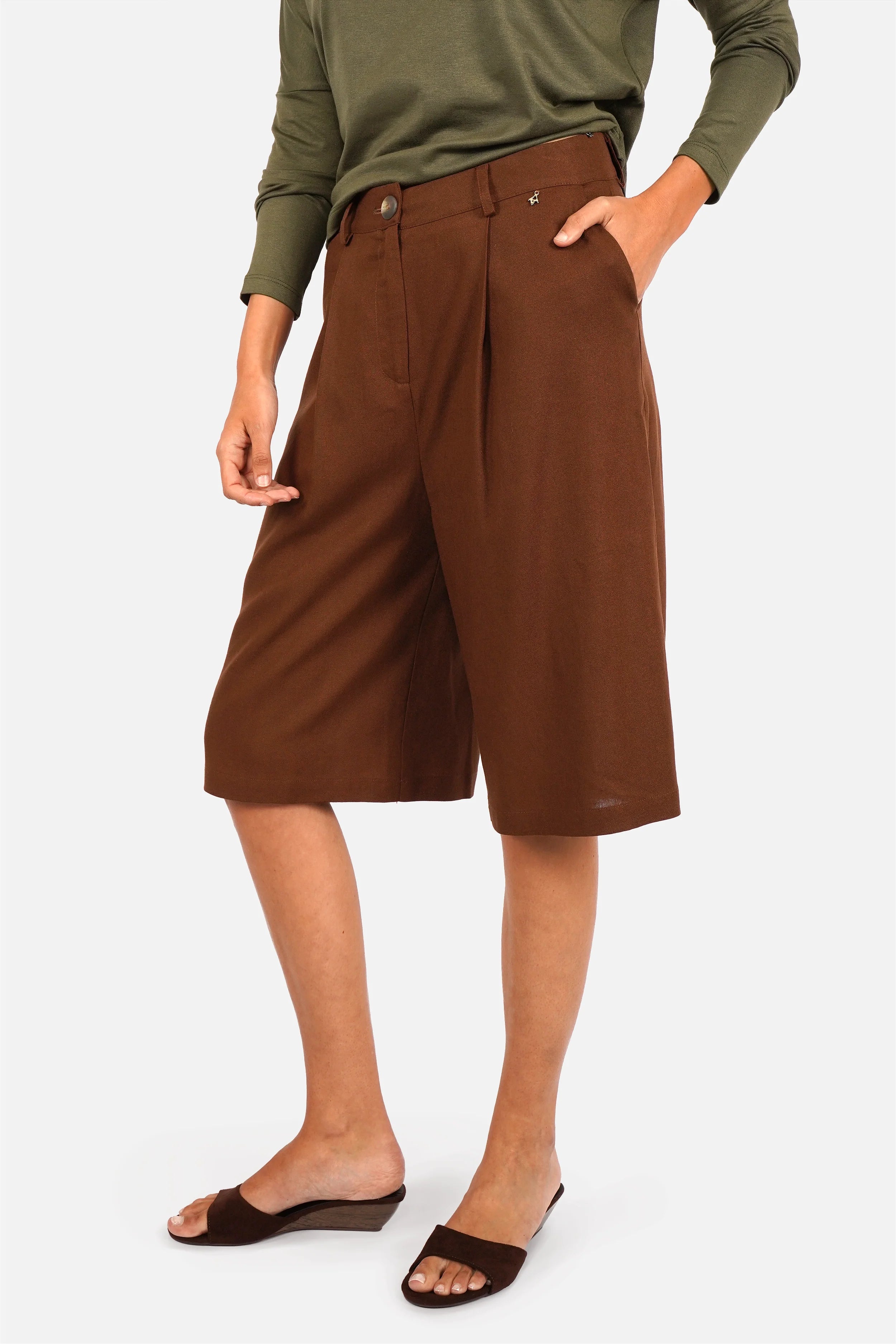 PEBBY Bermuda-Shorts aus leichtem Leinenmix mit Gürtelschlaufen und Weitem Bein