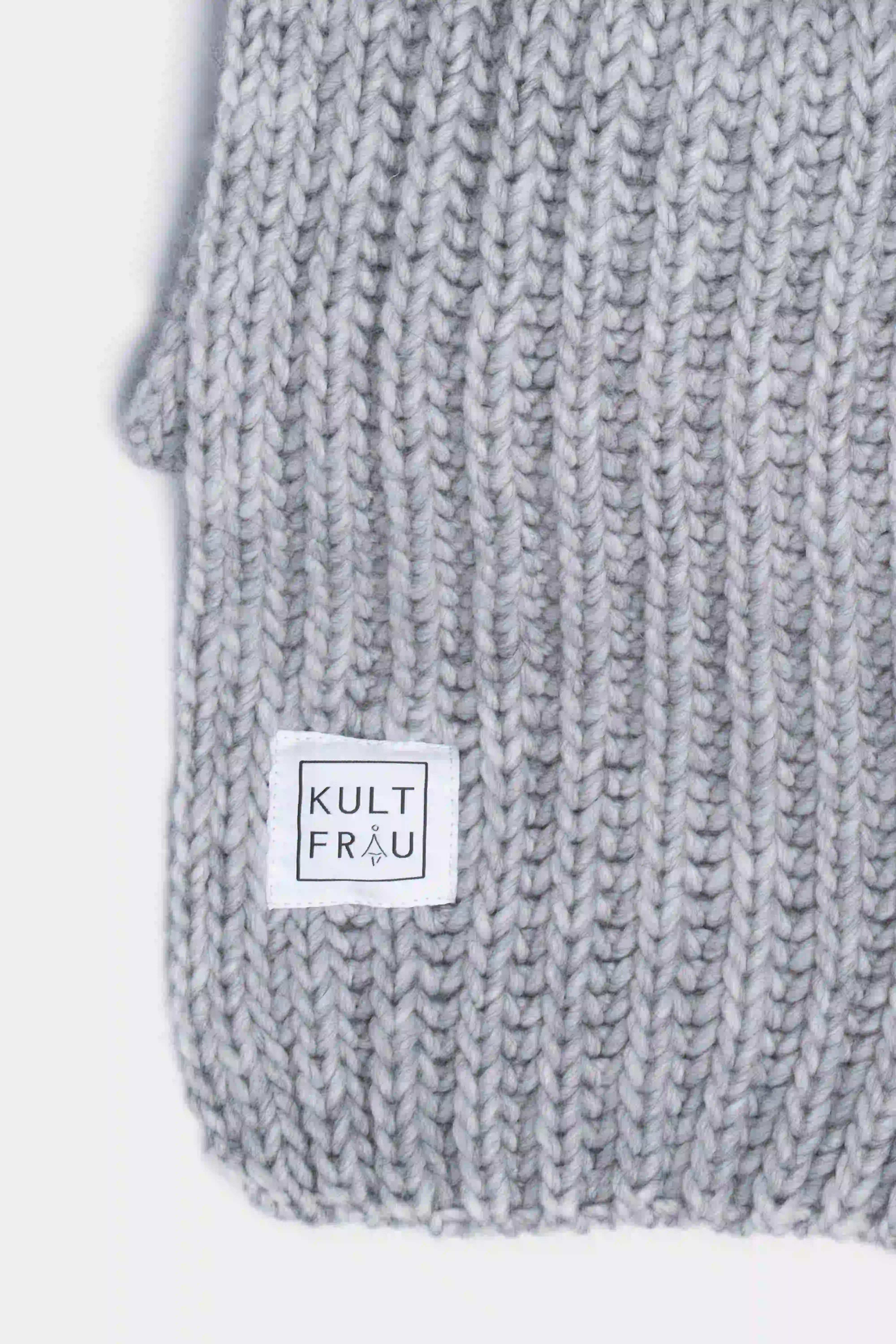 SCARFY Strickschal weicher Wollmix grober Rippstrick hellgrau mit Kultfrau Etikett