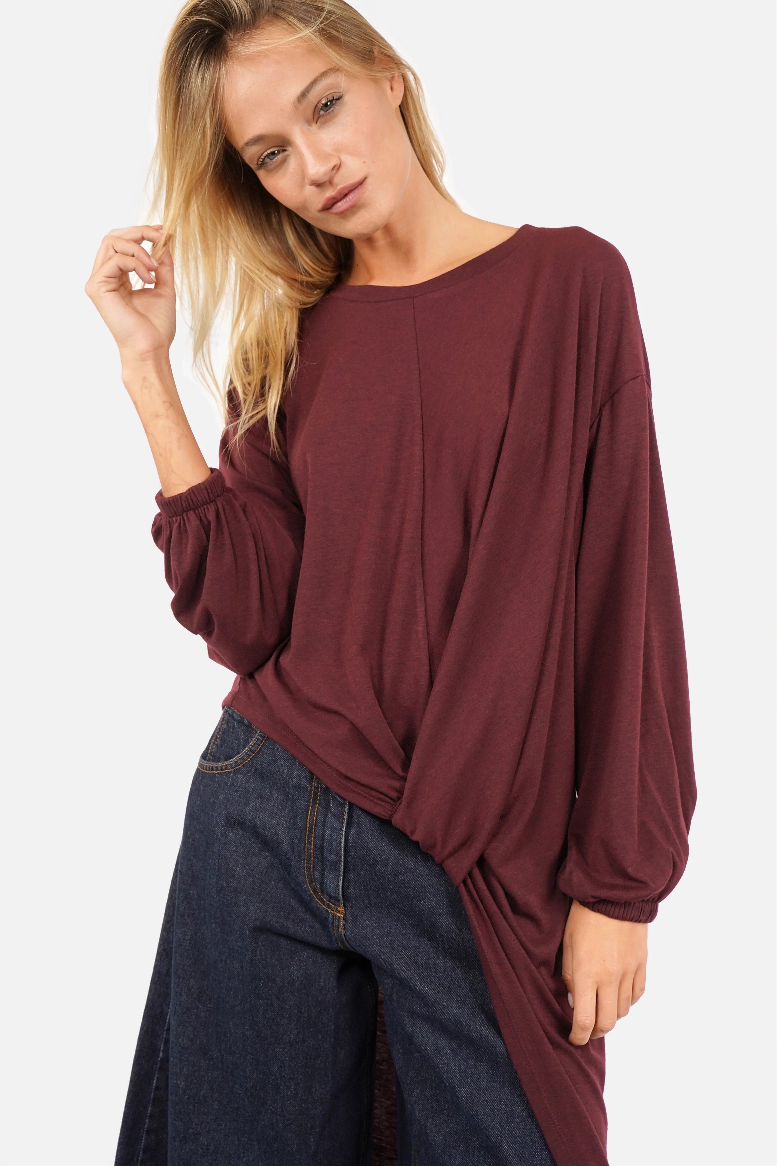 Asymmetrische One Shoulder Bluse aus weichem Jersey mit Drapierung und Rundhalsausschnitt