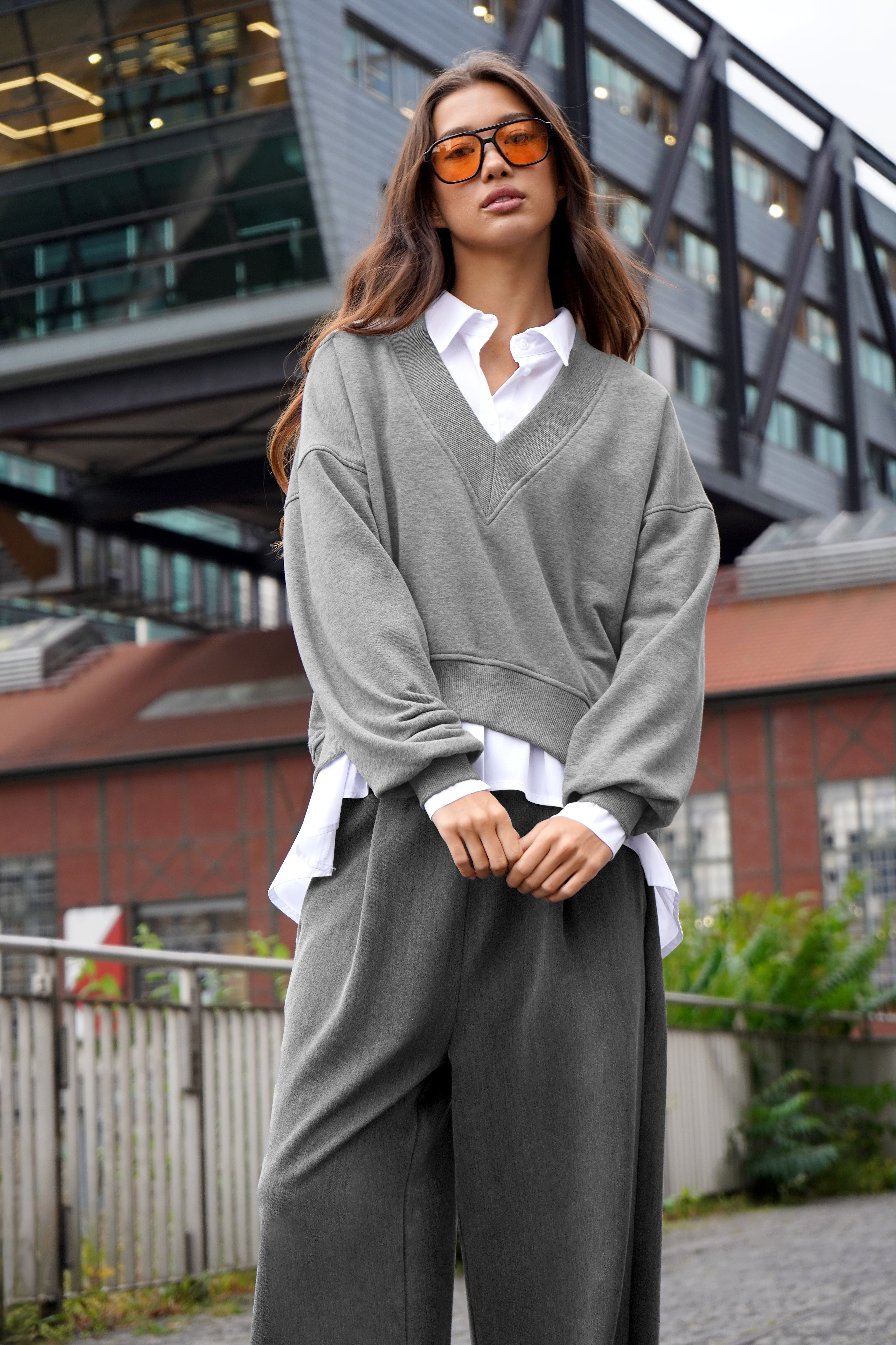 SEREA Sweater mit V-Ausschnitt