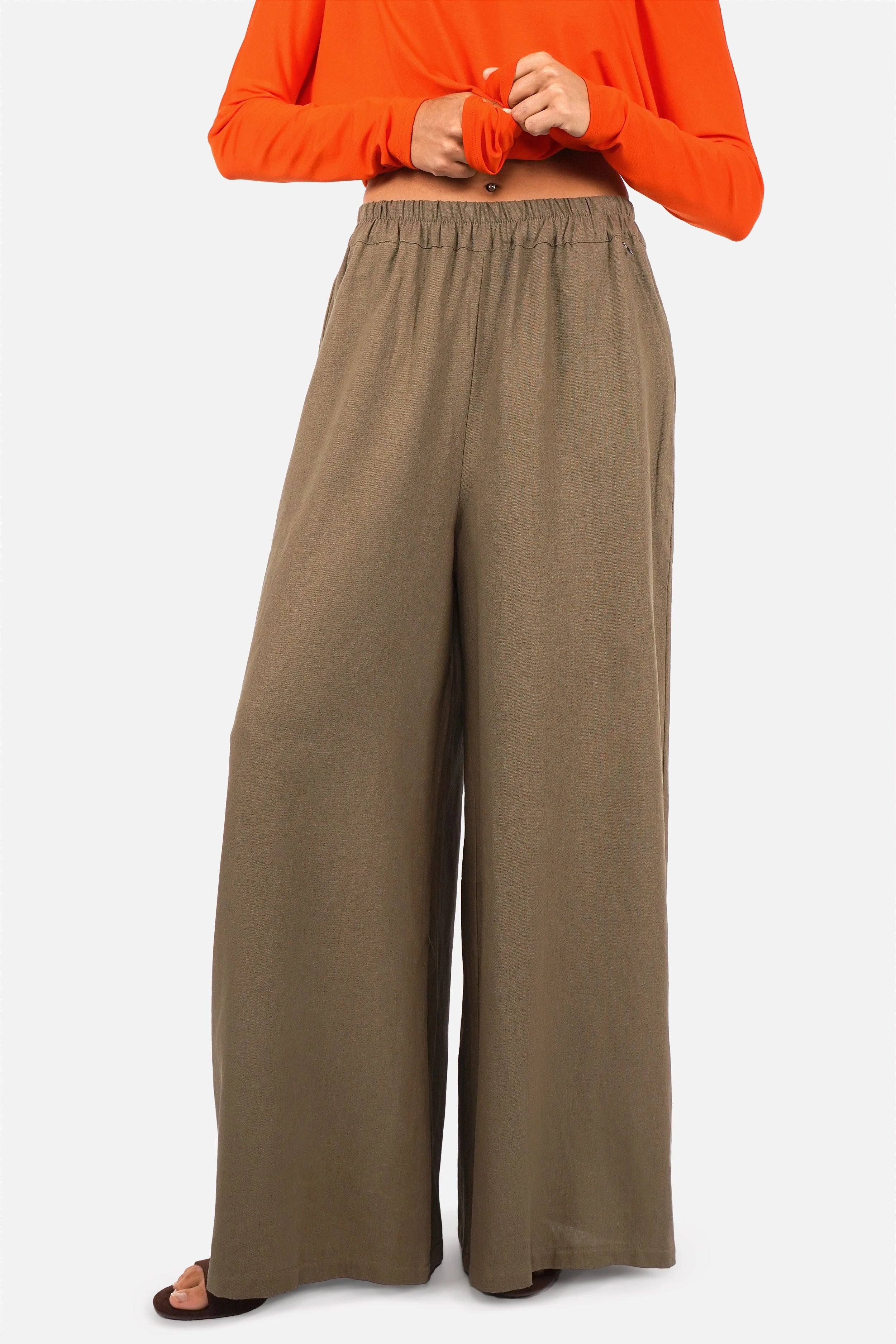 SIANA Wide Leg Hose aus leichtem Leinenmix mit Gummibund und seitlichen Taschen