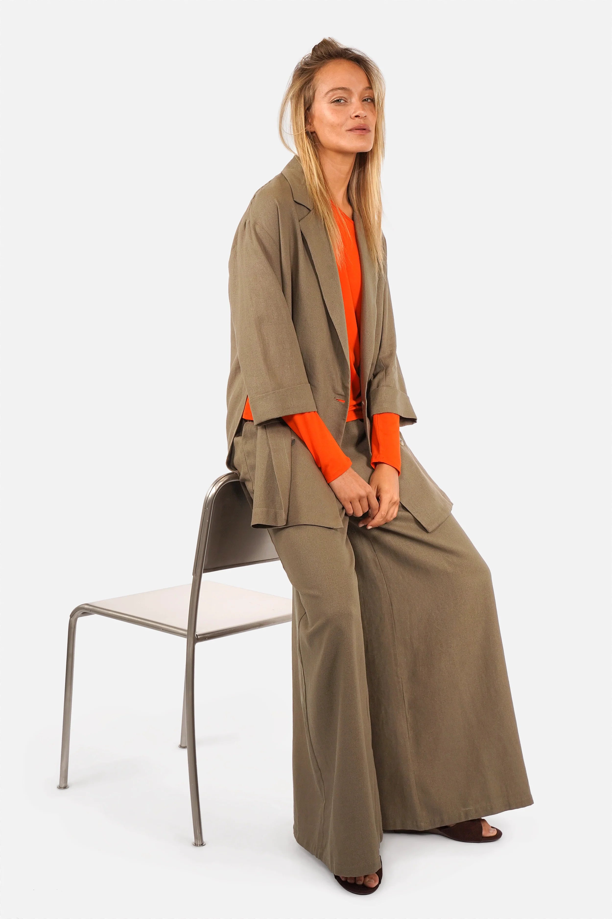 Leichte SIANA Wide Leg Hose aus Leinenmix mit Gummibund und seitlichen Taschen