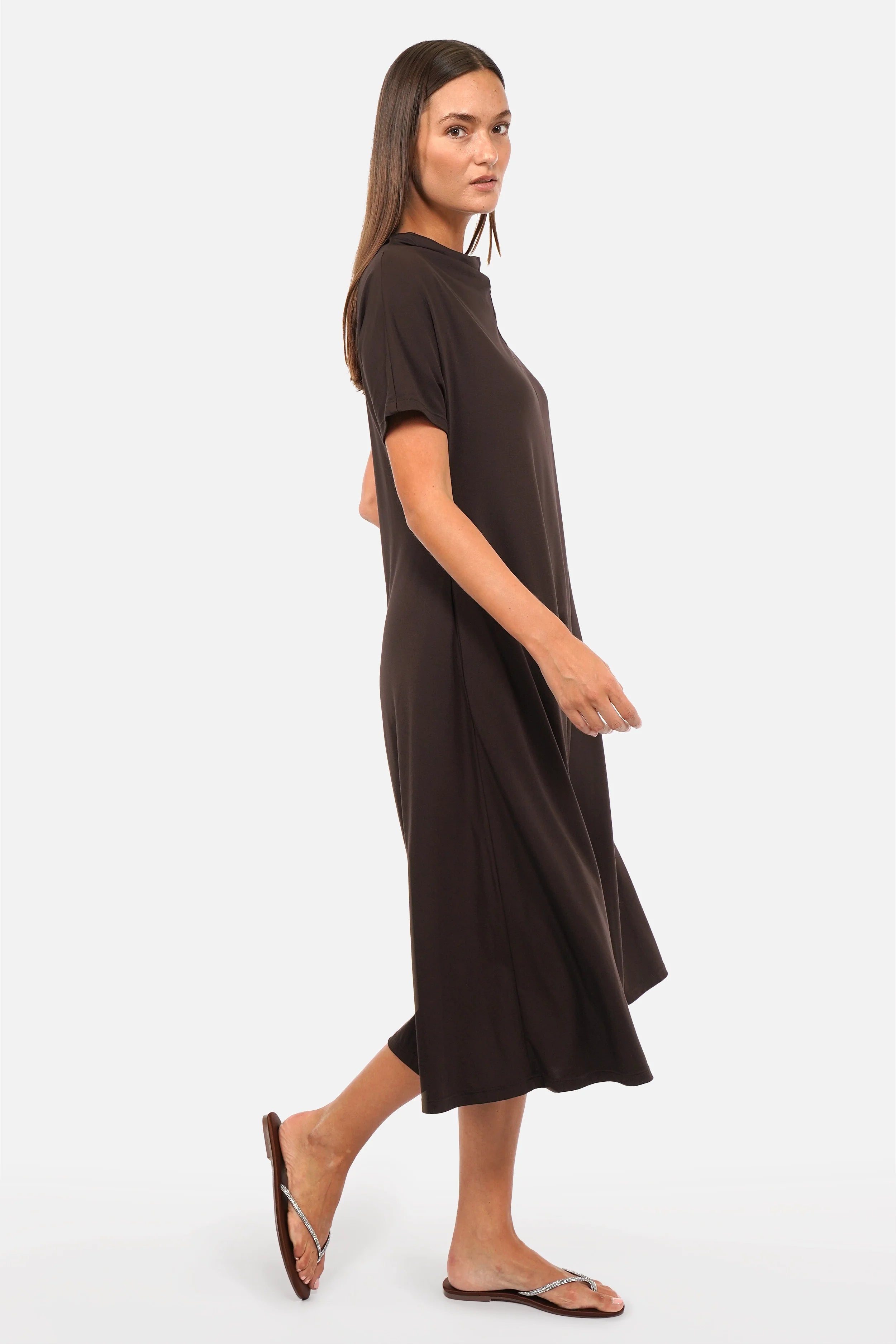 SMINA Jersey Maxikleid fließend fallendes Viskosekleid mit Mockneck und seitlichen Eingrifftaschen