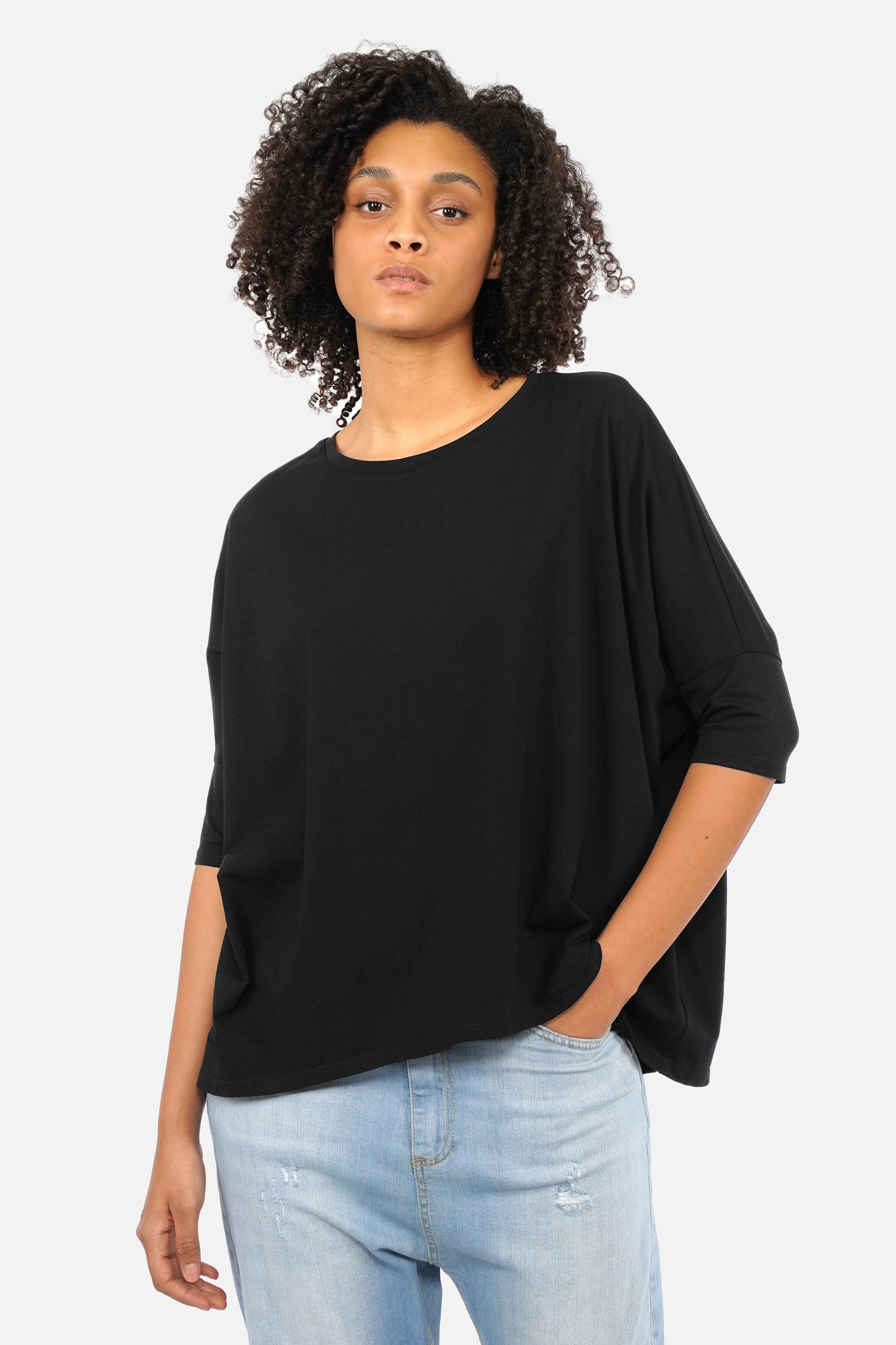 TAMI.K Blusenshirt aus hochwertiger Baumwolle mit Rundhals und weiter Kastenform in lockerem Relaxed Schnitt