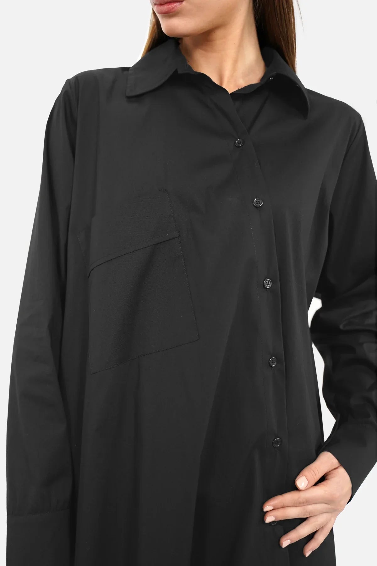 Damen Oversized Hemdbluse mit asymmetrischer Knopfleiste und lockerer Passform aus leichtem Tech-Stoff