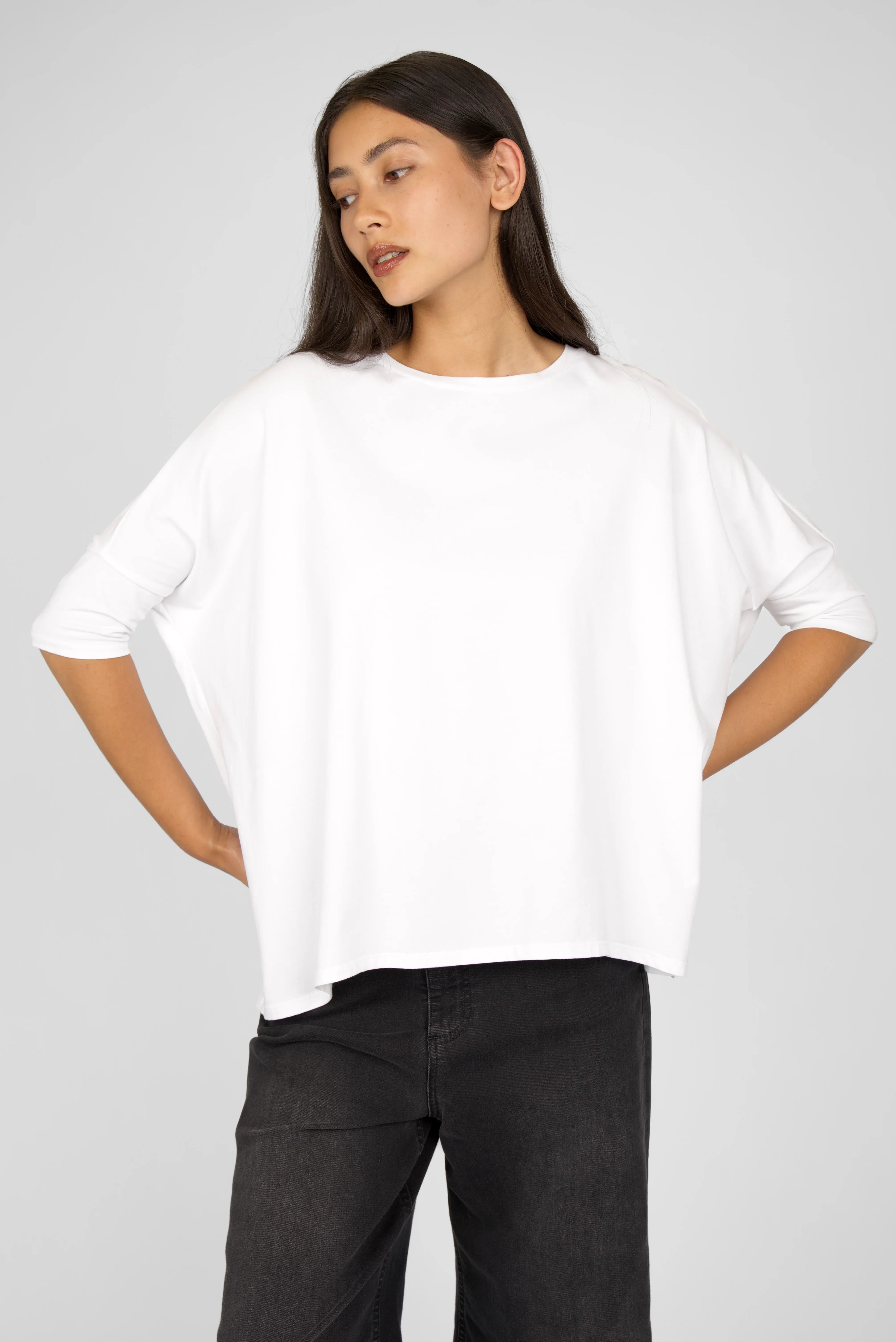 TAMI.K Blusenshirt locker fallendes weißes Shirt in weiter Kastenform mit Rundhals und weichem Baumwollstoff