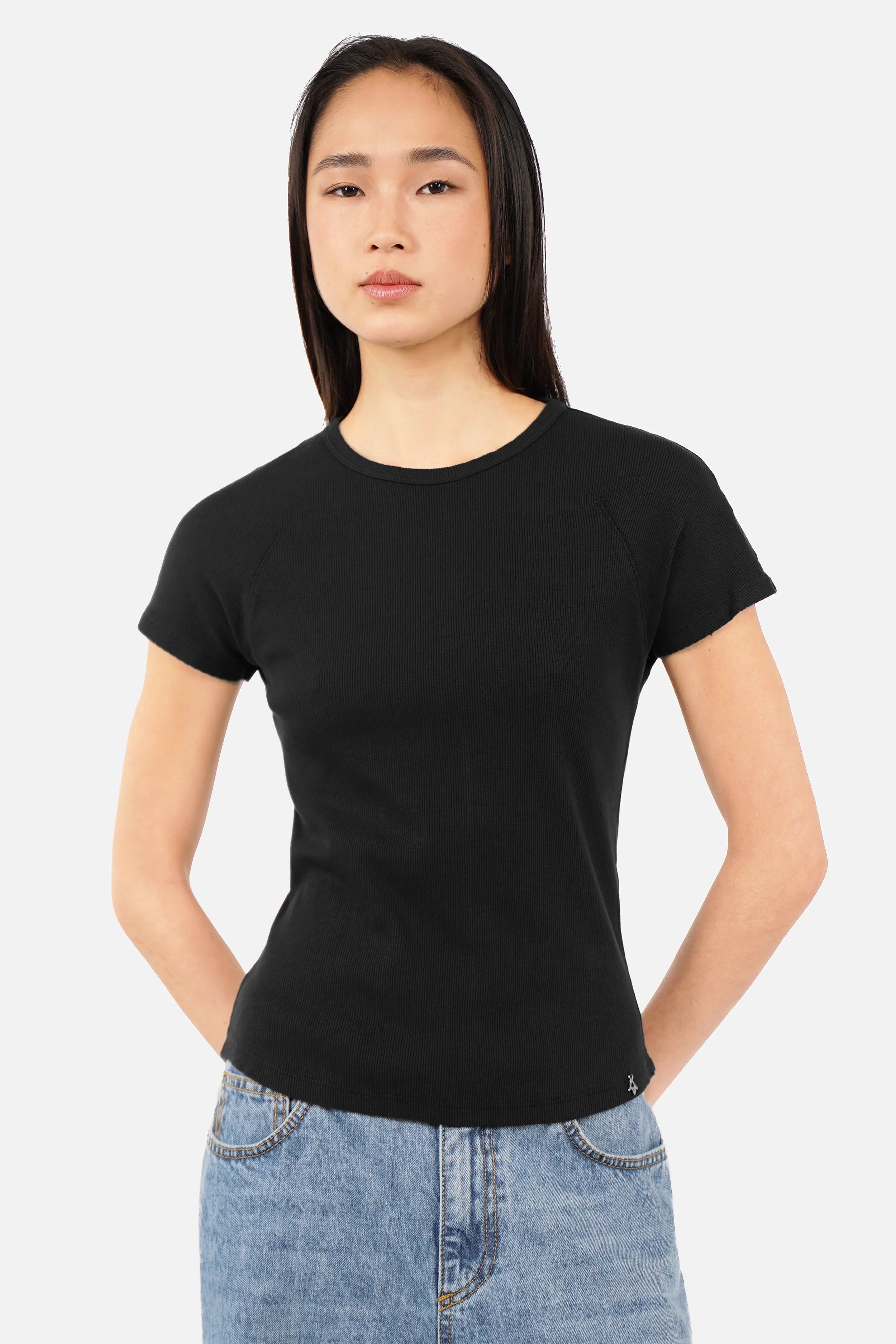 TASYA geripptes Shirt aus weichem Ripp-Jersey mit Rundhalsausschnitt und Slim Fit