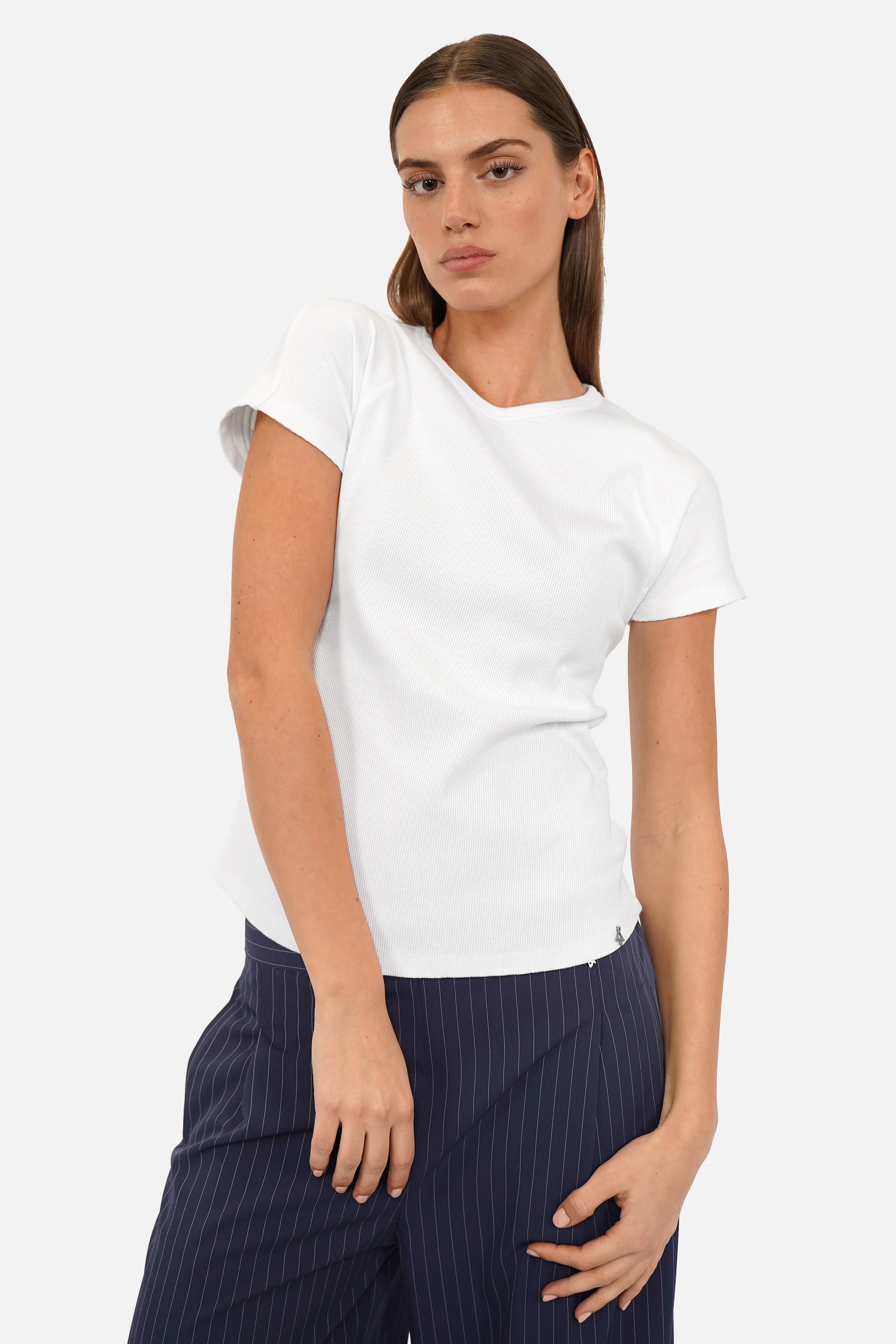 TASYA Geripptes Shirt Slim Fit aus weichem Ripp-Jersey mit Ziernähten und rundem Ausschnitt