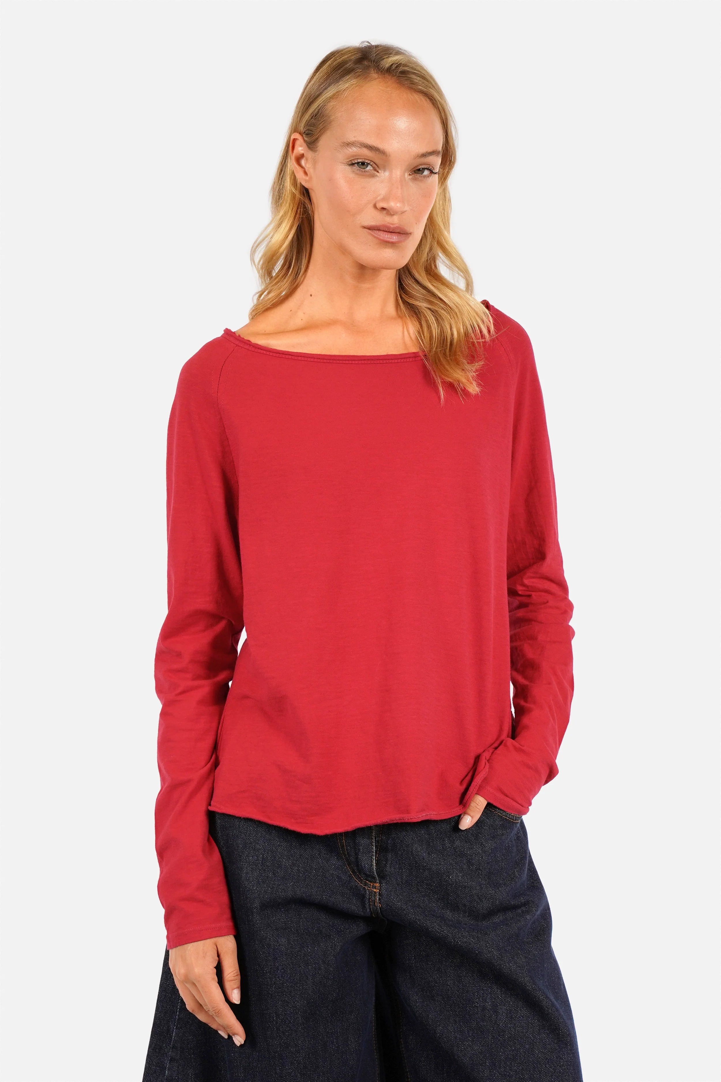 TEHI Longsleeve aus Fiammato-Baumwolle mit Rundhalsausschnitt und extralangen Raglanärmeln in Regular Fit
