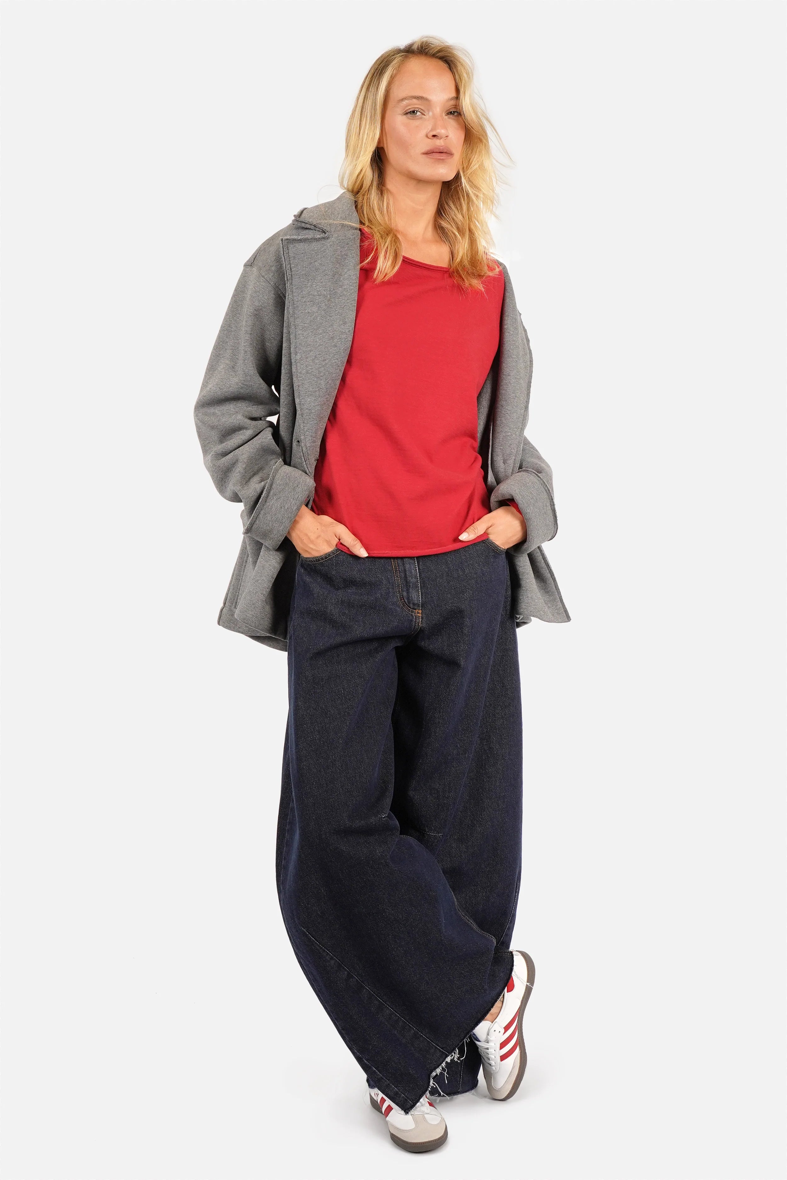 TEHI Longsleeve aus Fiammato-Baumwolle mit Rundhalsausschnitt und extralangem Raglanärmel in Regular Fit