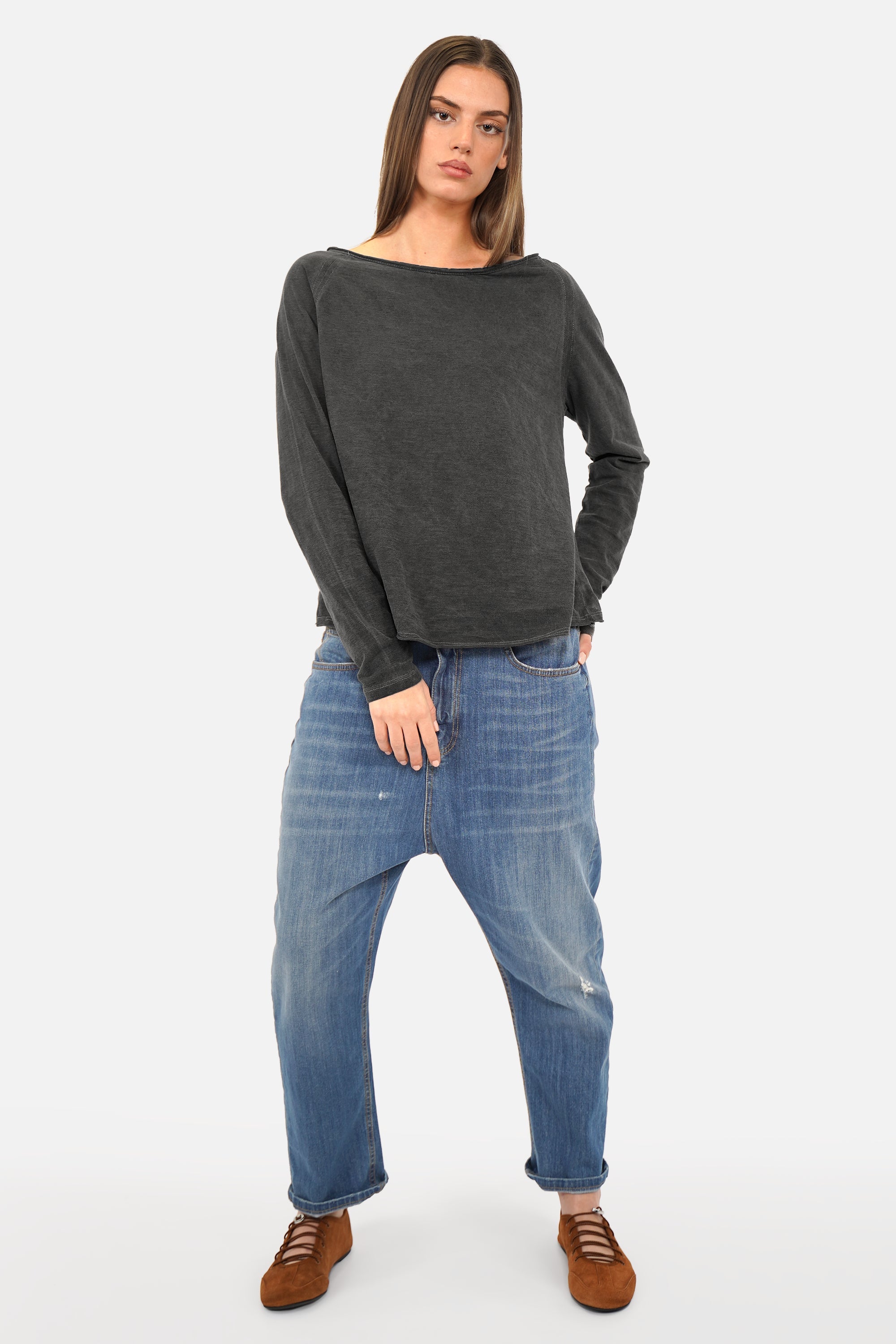 TEHI Longsleeve aus Fiammato-Baumwolle mit Rundhalsausschnitt und extralangen Raglanärmeln in Regular Fit