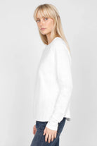 TEHI Longsleeve weißes Damen Longsleeve aus soften Fiammato Baumwolle mit Raglanärmeln und offenen Kanten am Rundhalsausschnitt