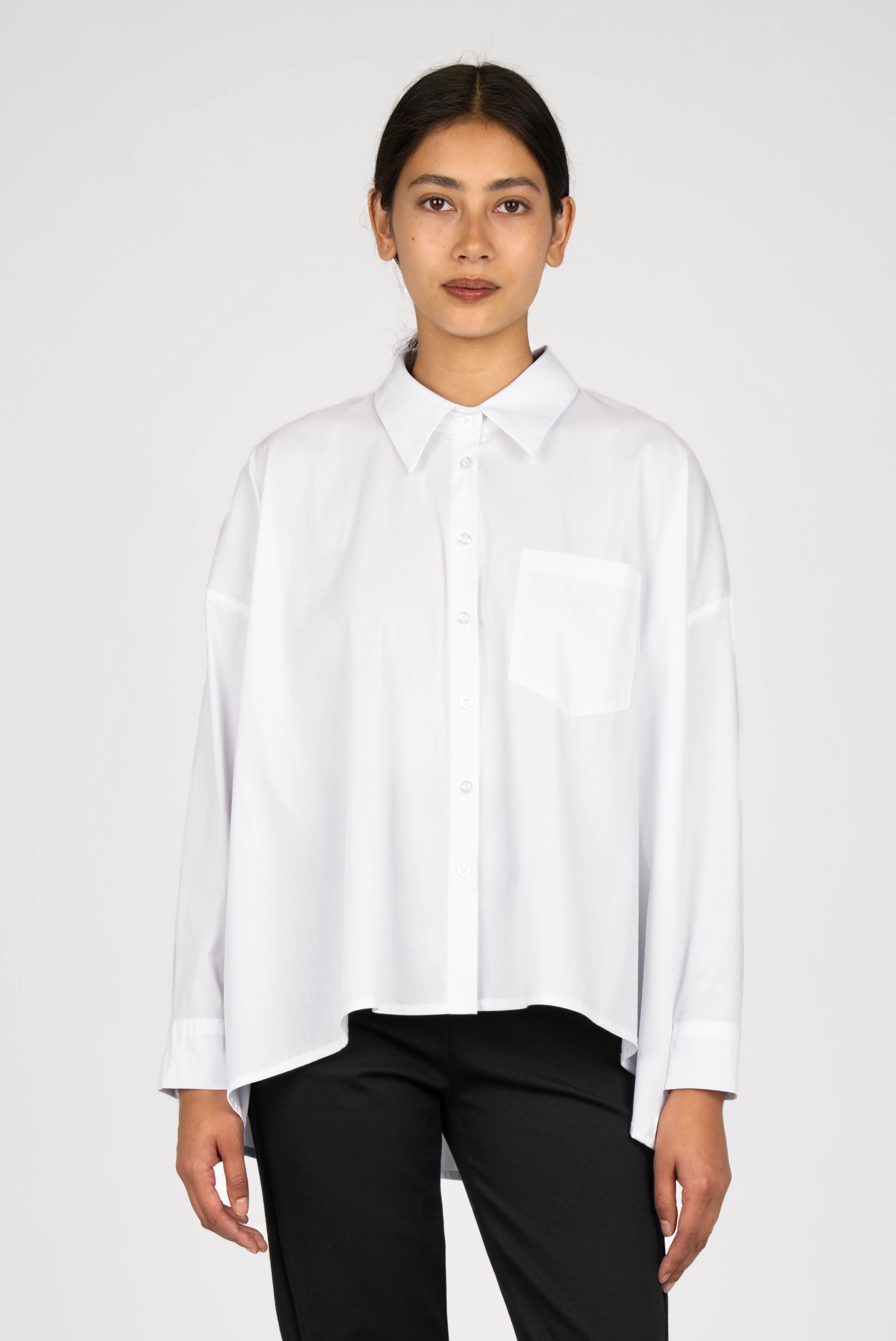 TIALY Oversized Bluse white popeline blouse with A-line shape and button front
