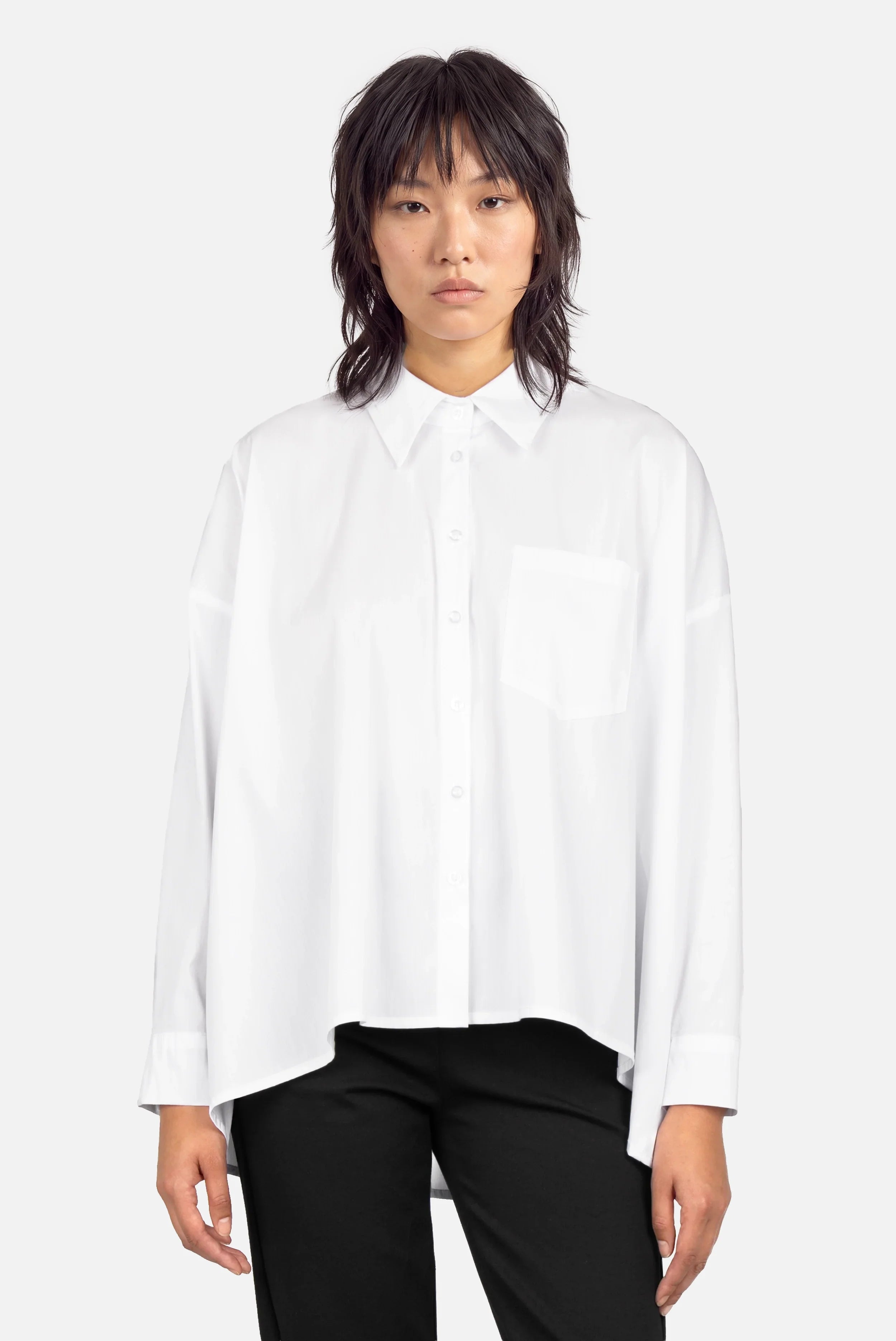 Damen oversized Popeline Hemdbluse mit klassischem Kragen und Brusttasche in weicher, glatter Qualität