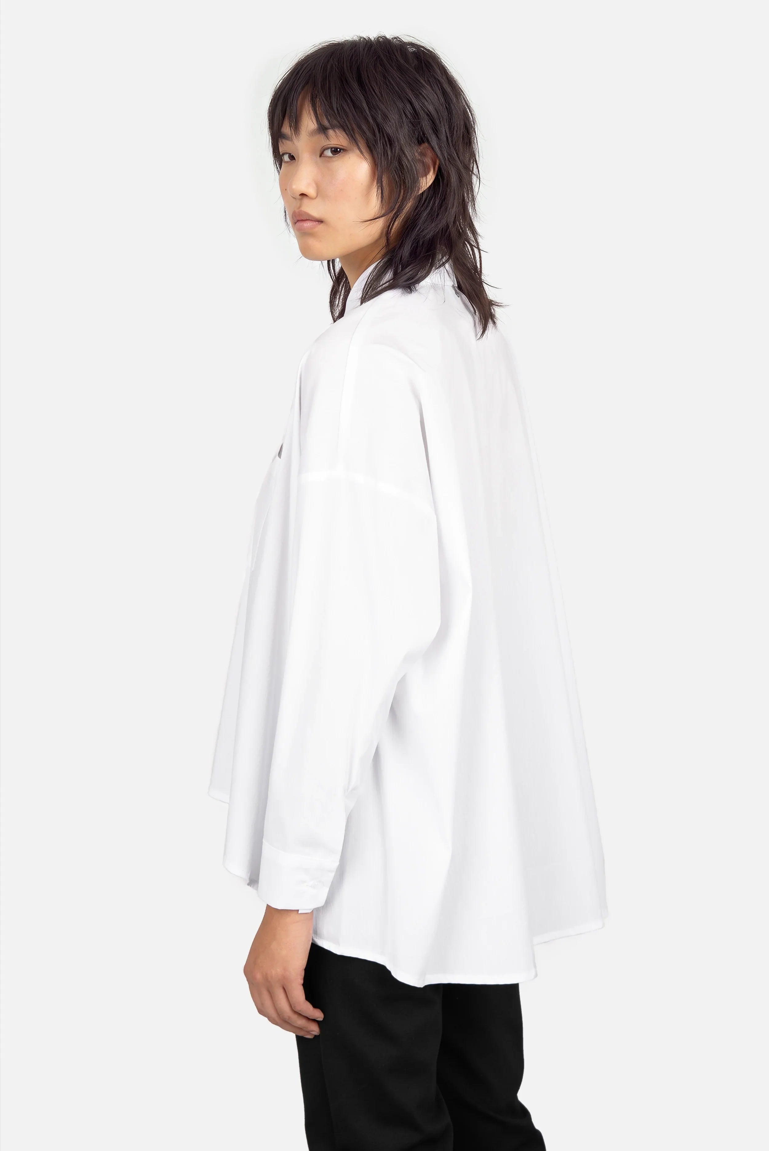 Oversized Popeline Hemdbluse mit klassischem Kragen und A-Linien-Silhouette in weicher, leicht dehnbarer Qualität