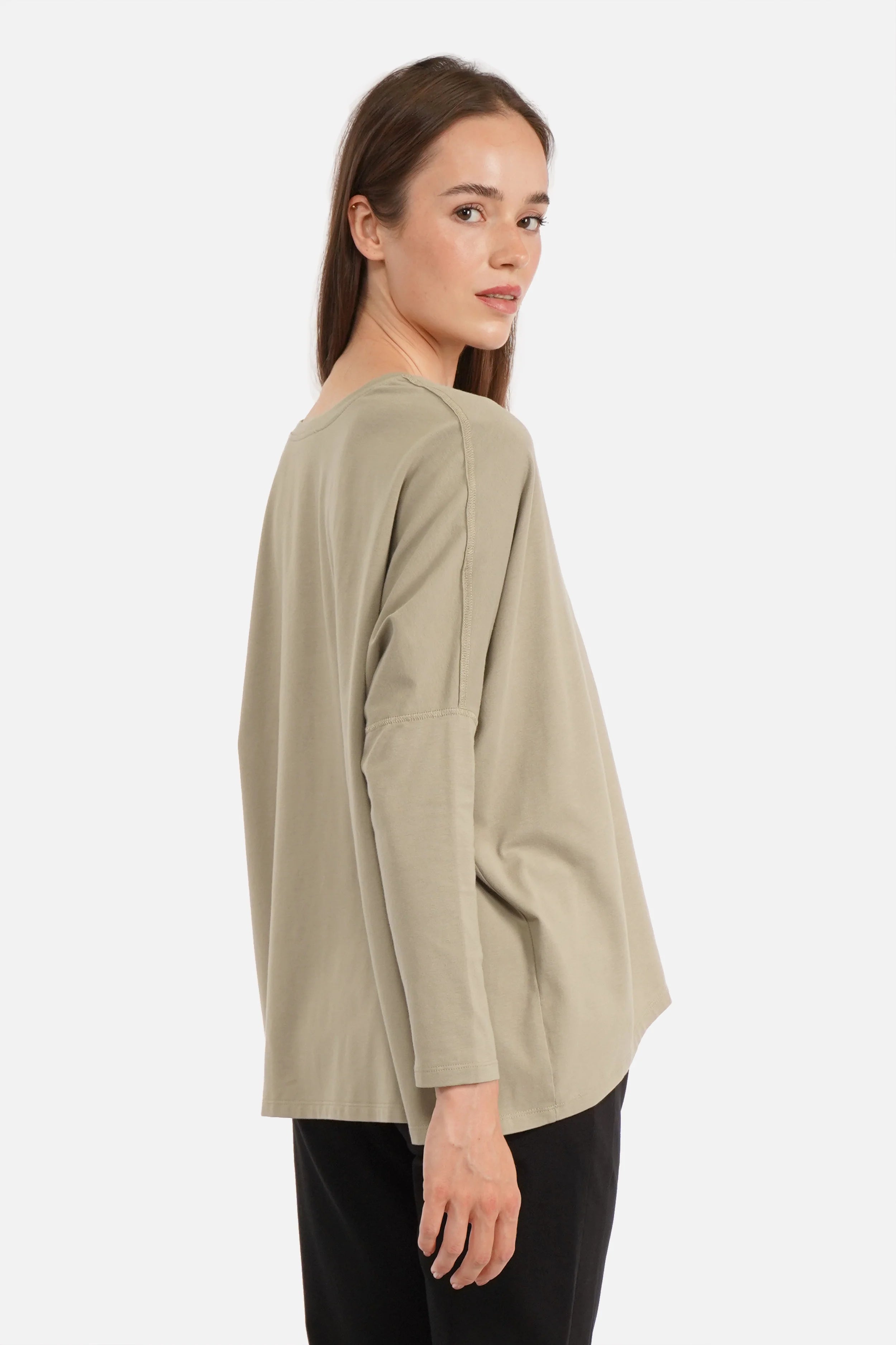 Blusenshirt Langarm aus hochwertiger Baumwolle mit V-Ausschnitt und modernem offenem Schnittkante-Design in Relaxed Fit