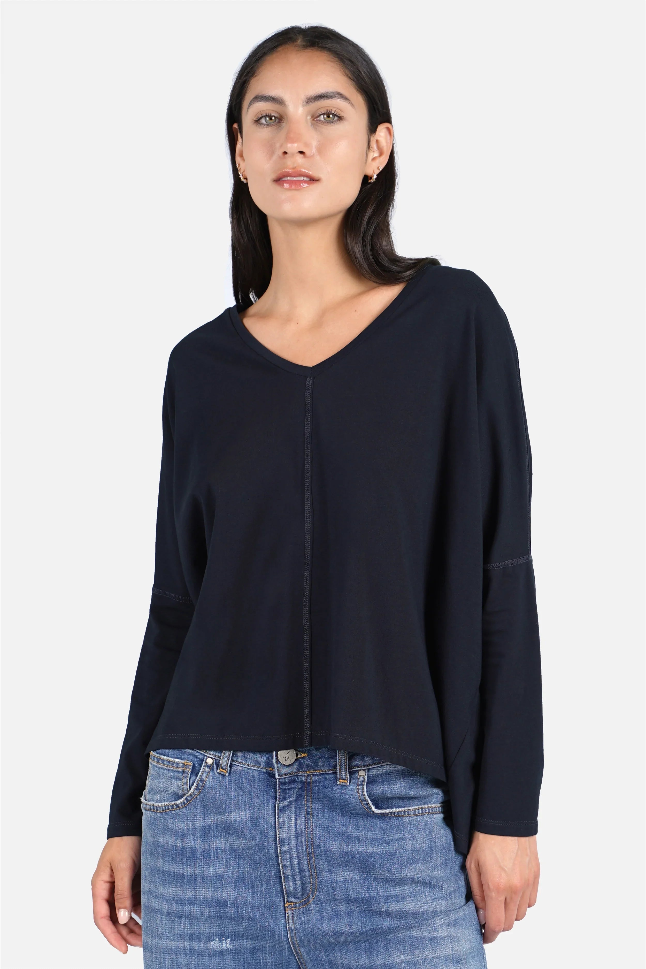 TIDA Blusenshirt Langarm aus hochwertiger Baumwolle mit V-Ausschnitt und offenem Schnittkanten-Design
