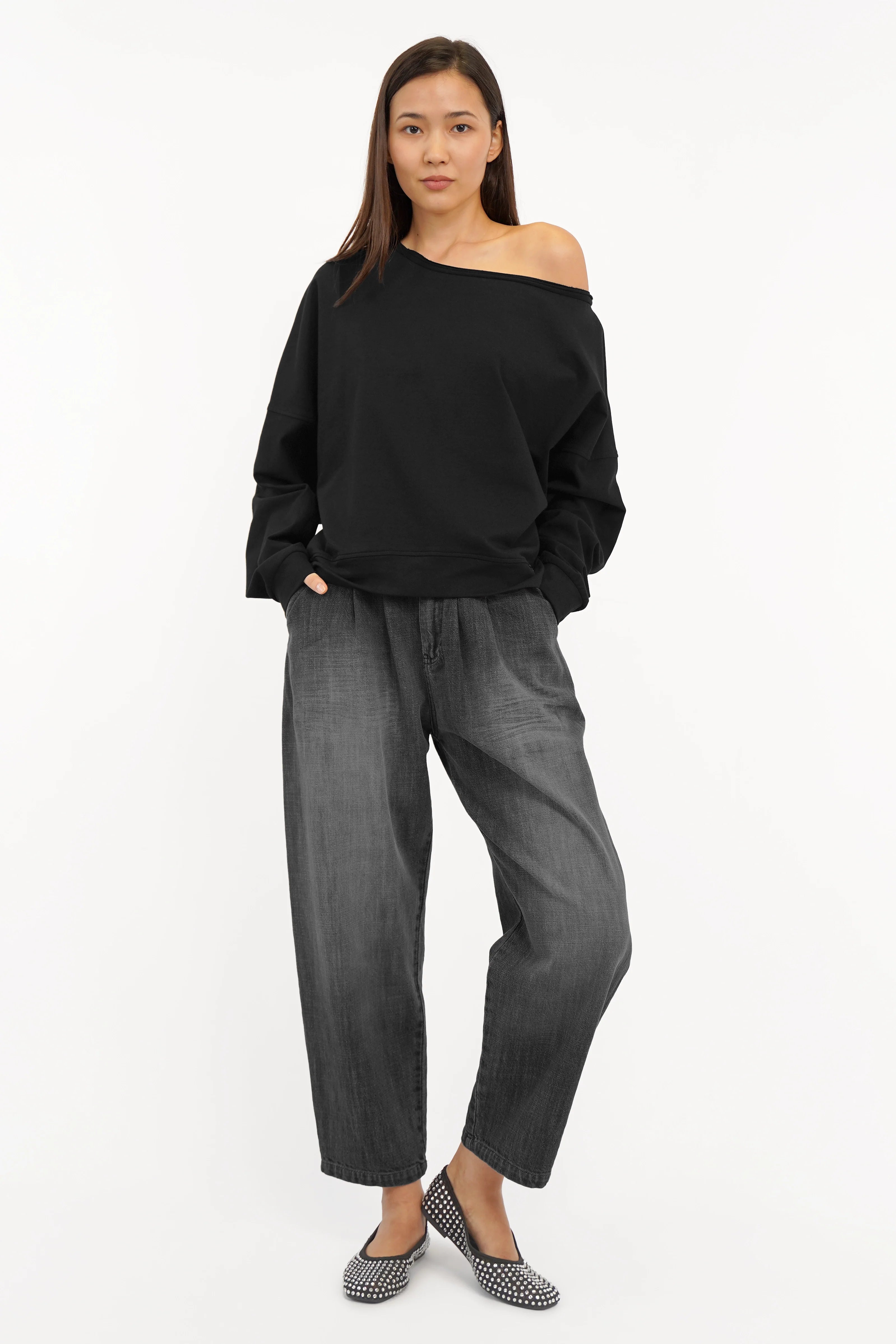 TIMAJ One Shoulder Sweater loose fit with wide neckline and soft fabric