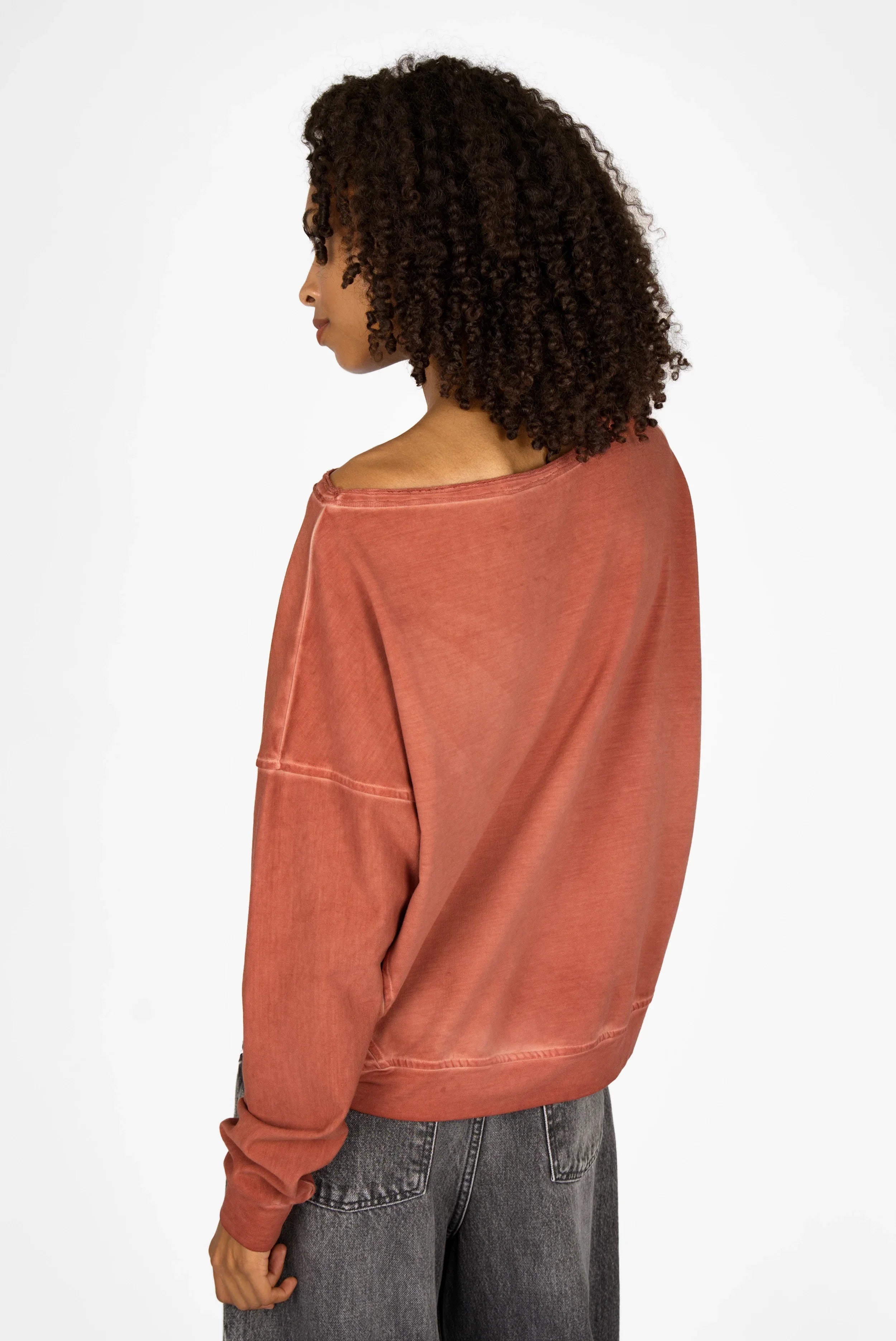 TIMAJ Revive one shoulder vintage mocha sweater with loose fit and raw edge neckline
