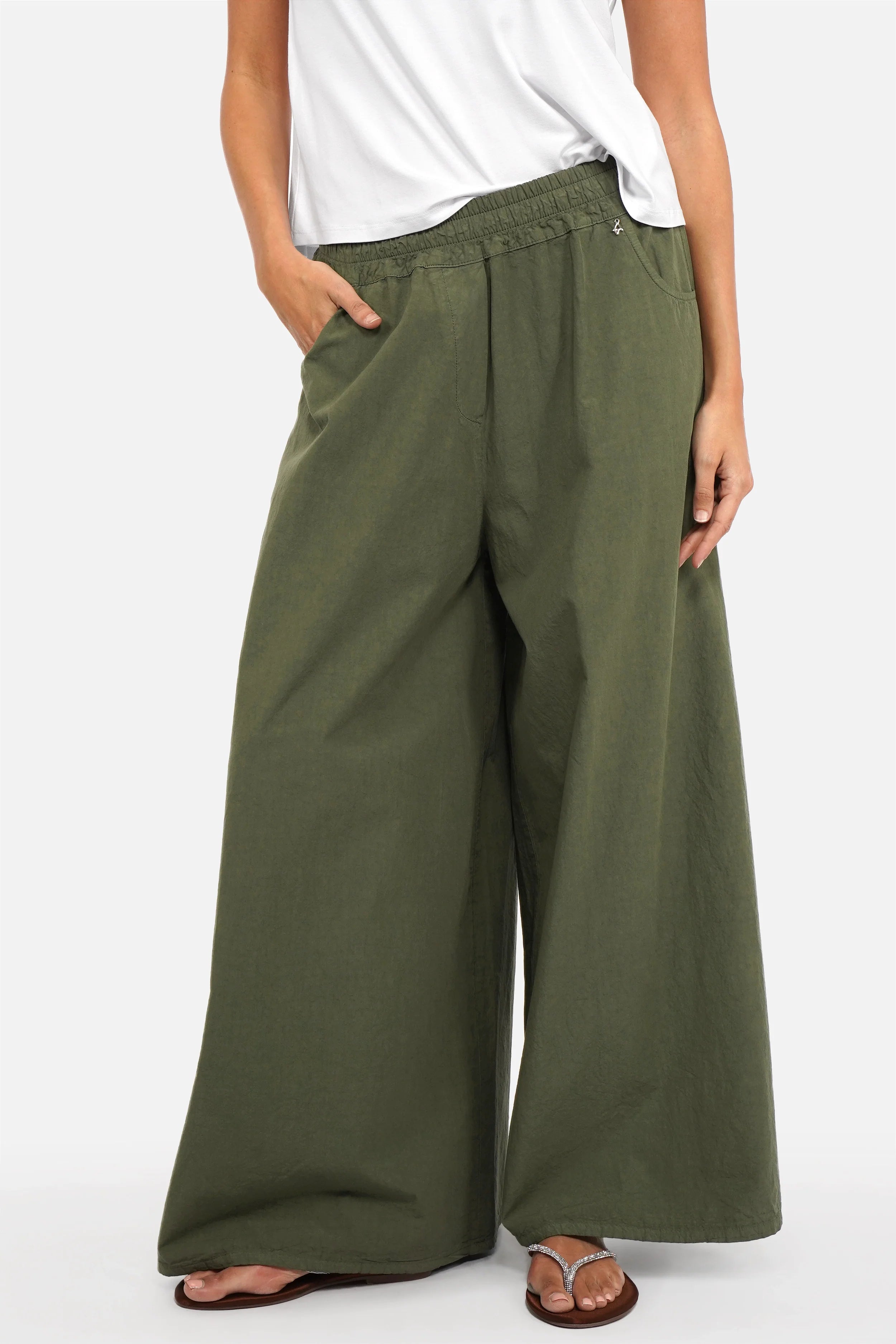 Feminine TJESSA Palazzo Hose in breathable cotton with elastic waistband and wide leg design