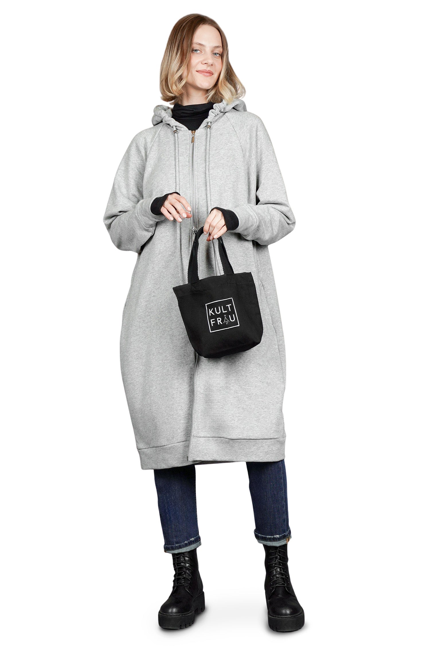 Schwarze MINI Tote Bag aus Baumwoll-Canvas mit weißem Logo, kompakt und ideal für kleine Alltagsgegenstände