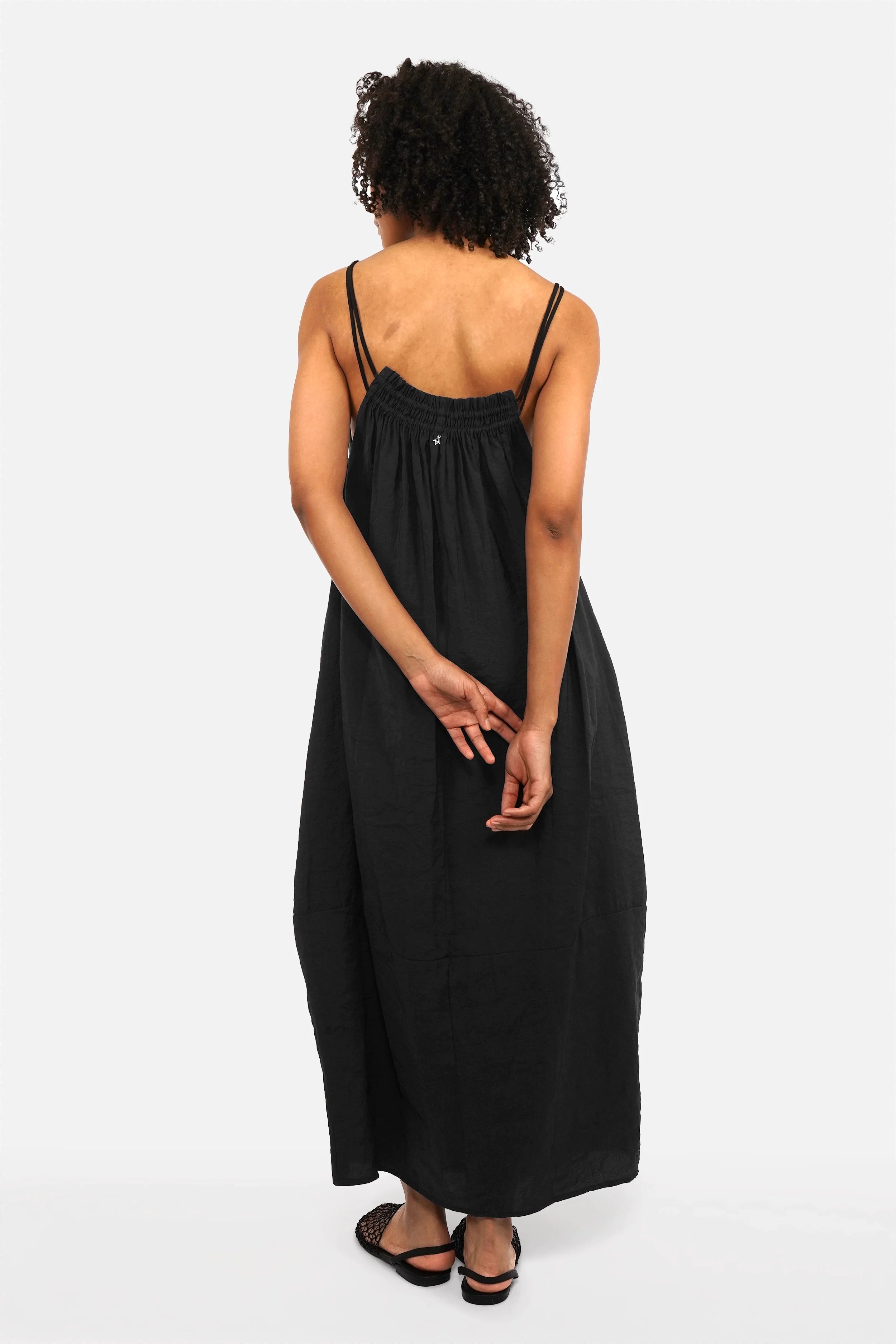 Leichtes TULIP Maxikleid aus Modal mit Raffung, Spaghettiträgern und Ballonschnitt
