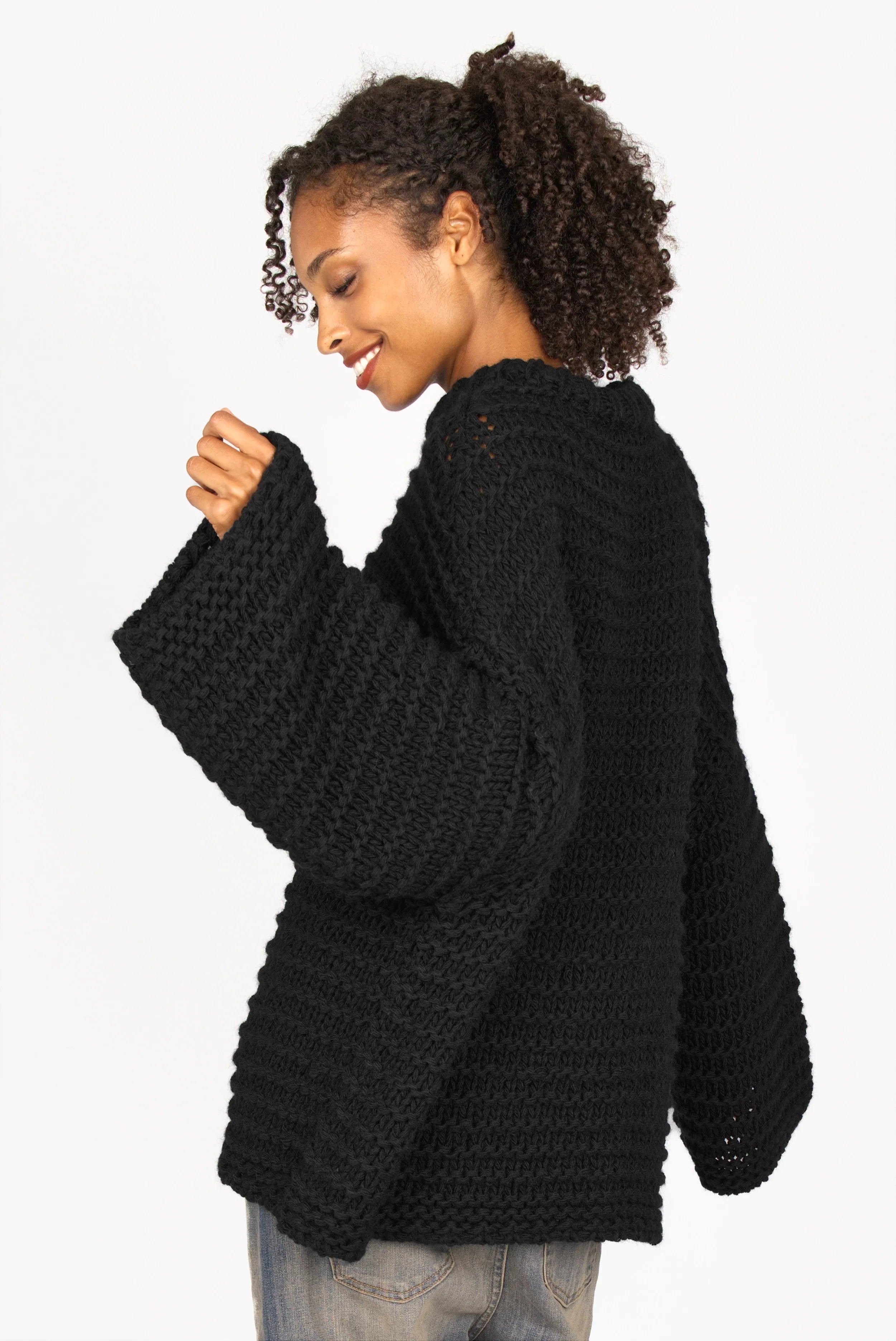 VAILE oversized black chunky knit pullover with wide sleeves and round neckline