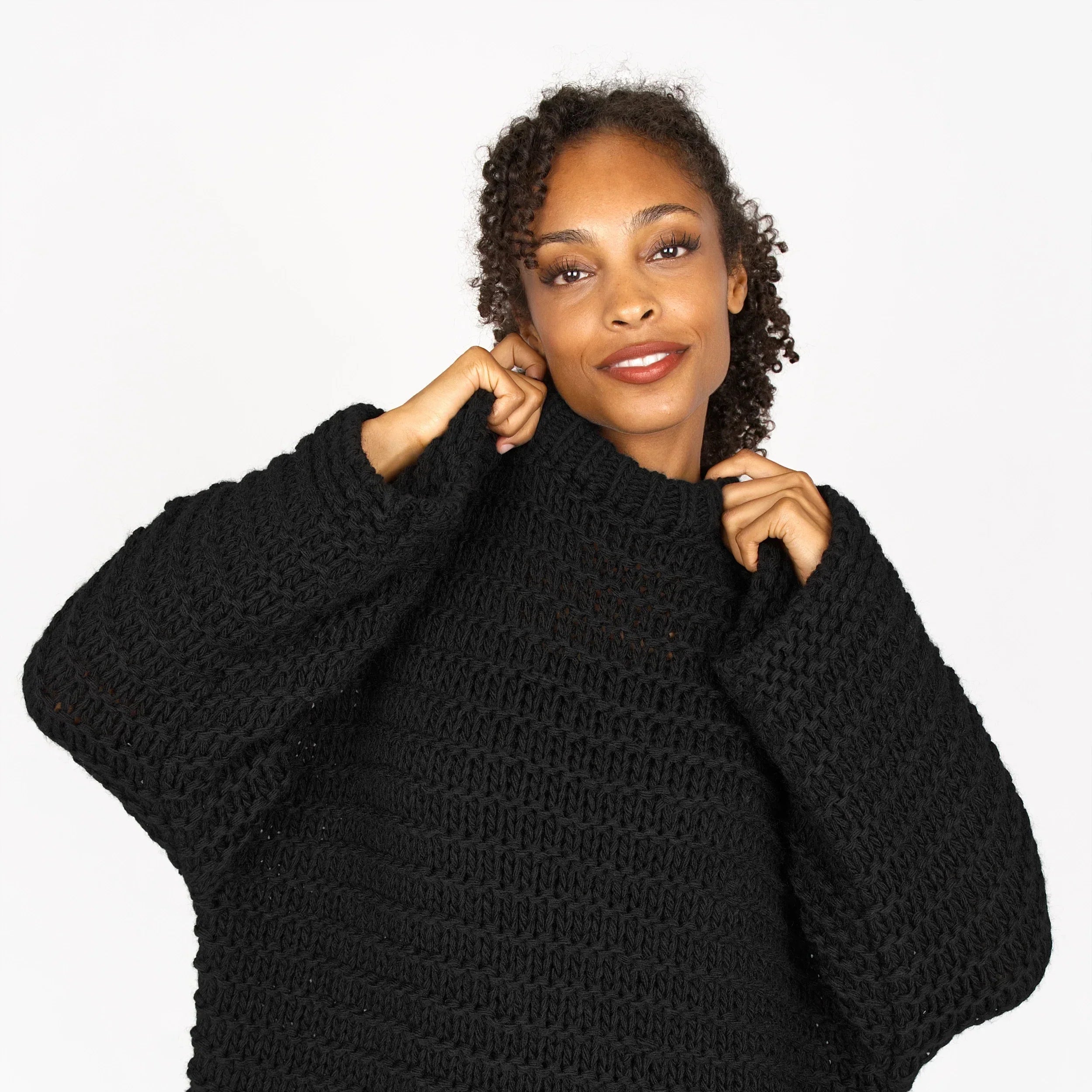 VAILE Oversized Pullover im schwarzen Chunky-Knit-Look mit weitem, kastigem Schnitt und Rundhalsausschnitt