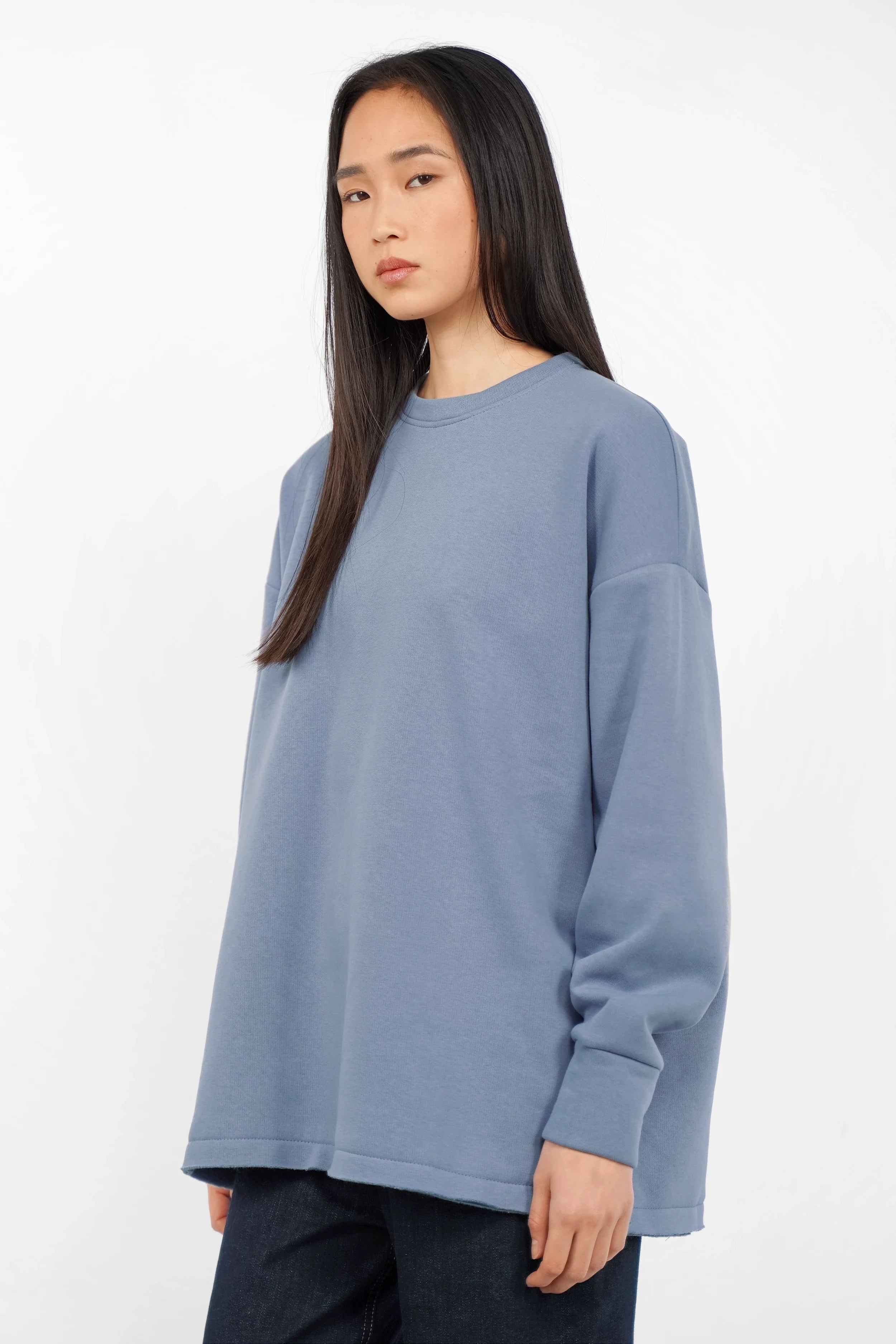 VIOLE Cozy Sweater in blau mit A-Linien-Silhouette, weicher Baumwolle und offener Rückennaht