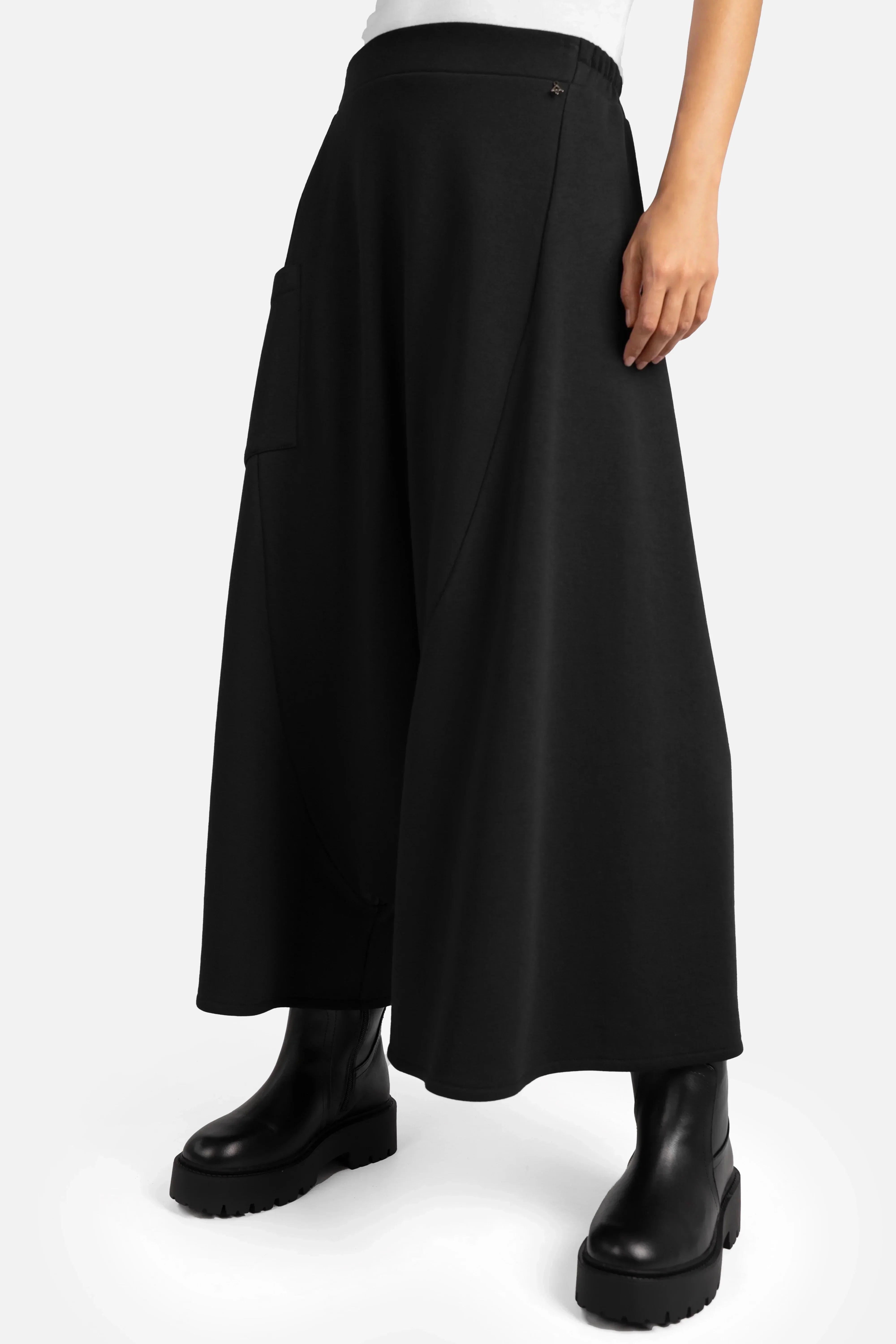 VISLA Hosenrock aus Sweatstoff mit weitem Schnitt und asymmetrischer Tasche