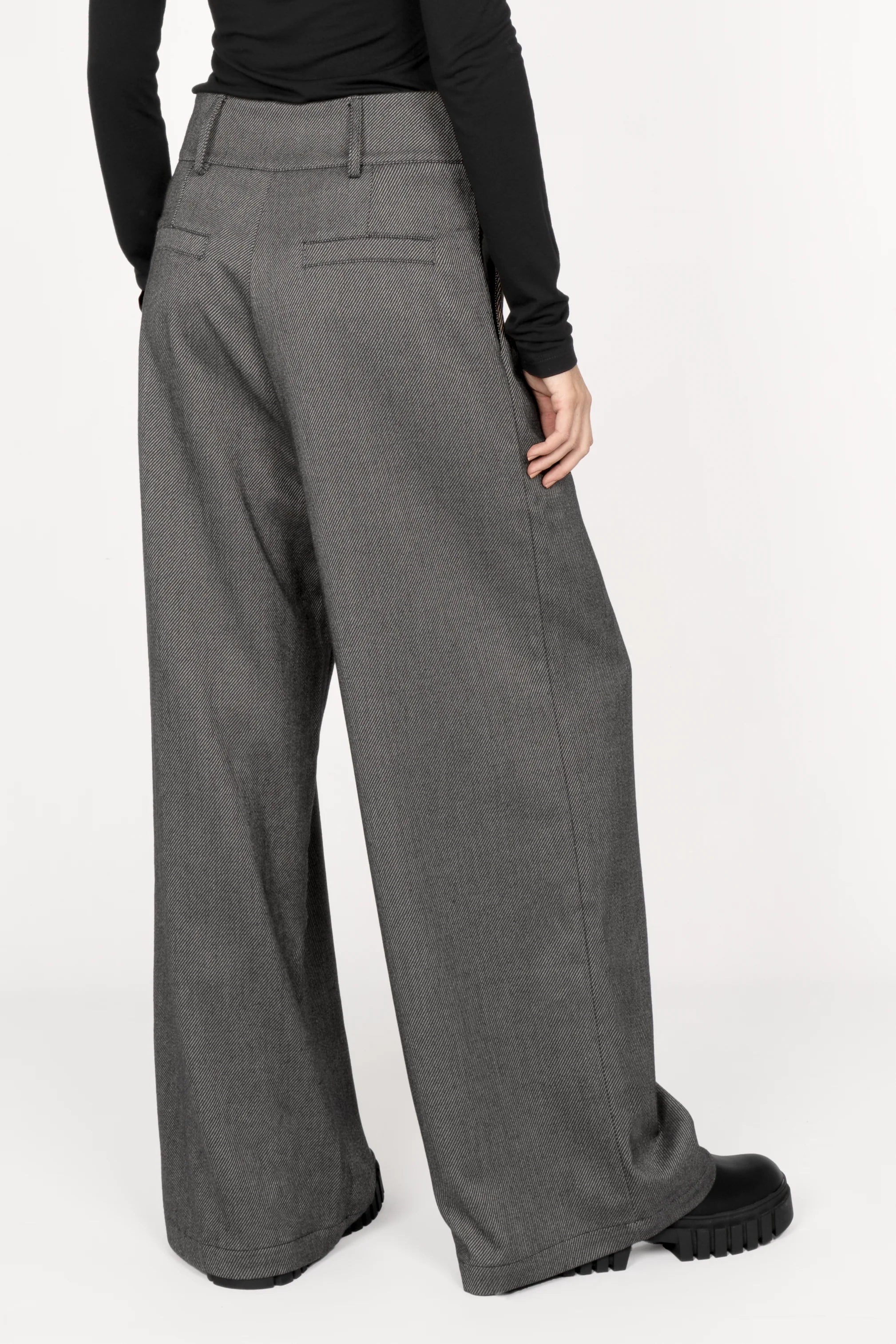 RYONI Marlene-Hose grey high waist wide leg trousers with asymmetrical waistband and side pockets
