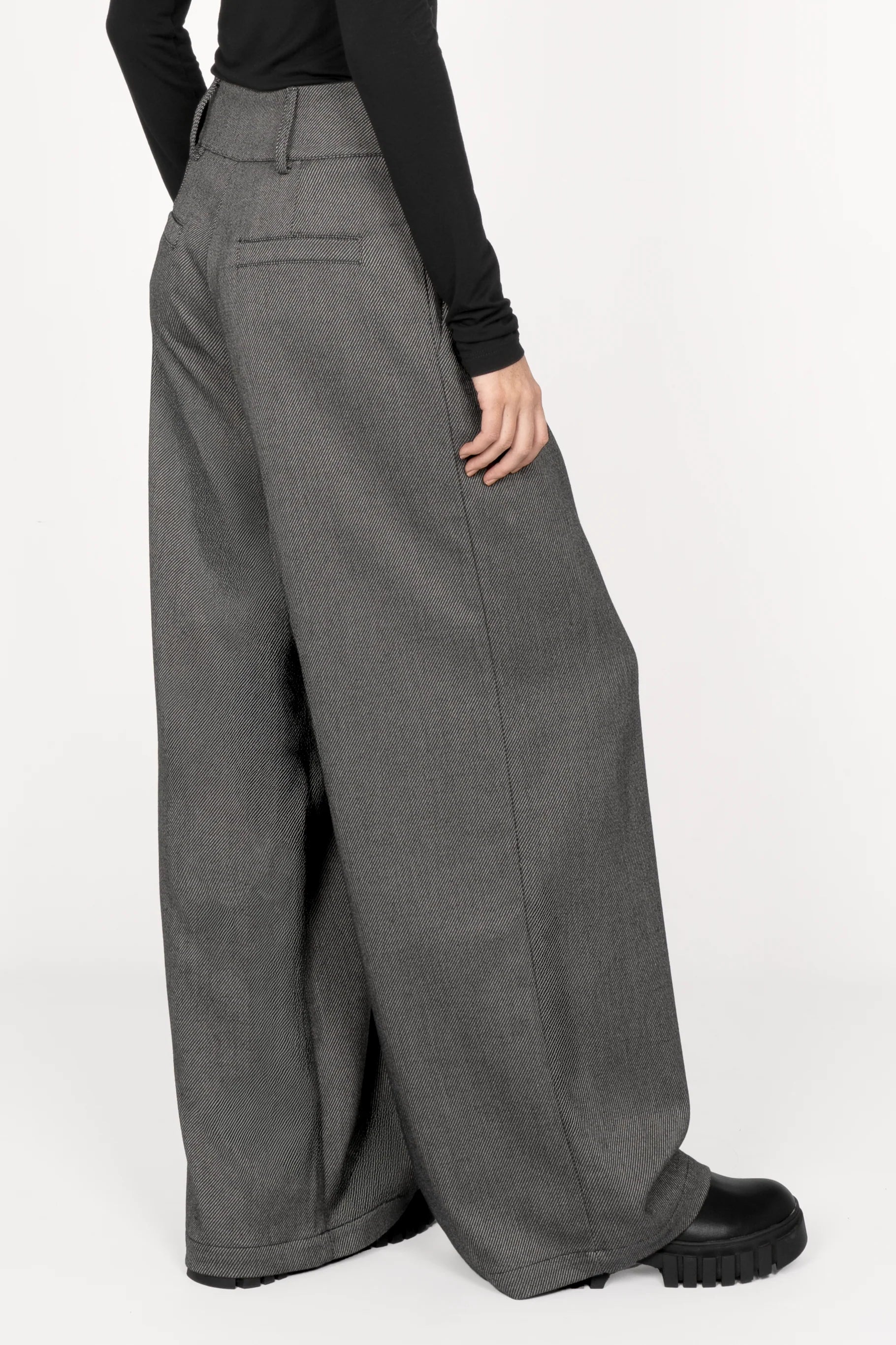 RYONI Marlene-Hose wide-leg high-waist gray trousers with scalloped waistband and side pockets
